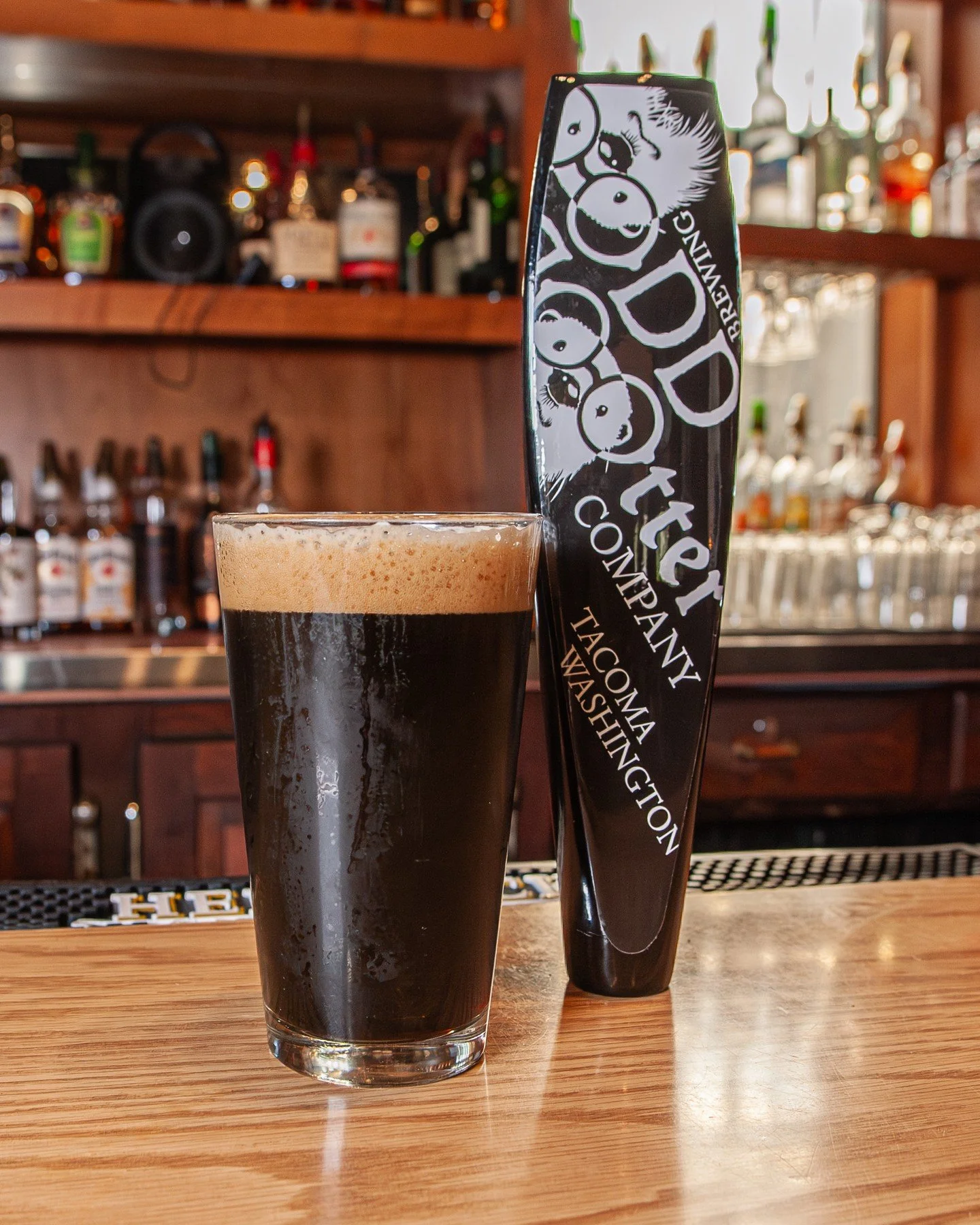 Introducing Tacoma Drip 🍻⁠
⁠
This smooth, creamy milk stout is the result of a collab between three Tacoma faves ~ Odd Otter Brewing Company, Manifesto Coffee, and Hob Nob.⁠
⁠
Manifesto has been roasting our very own Grit City Grounds, and Odd Otter