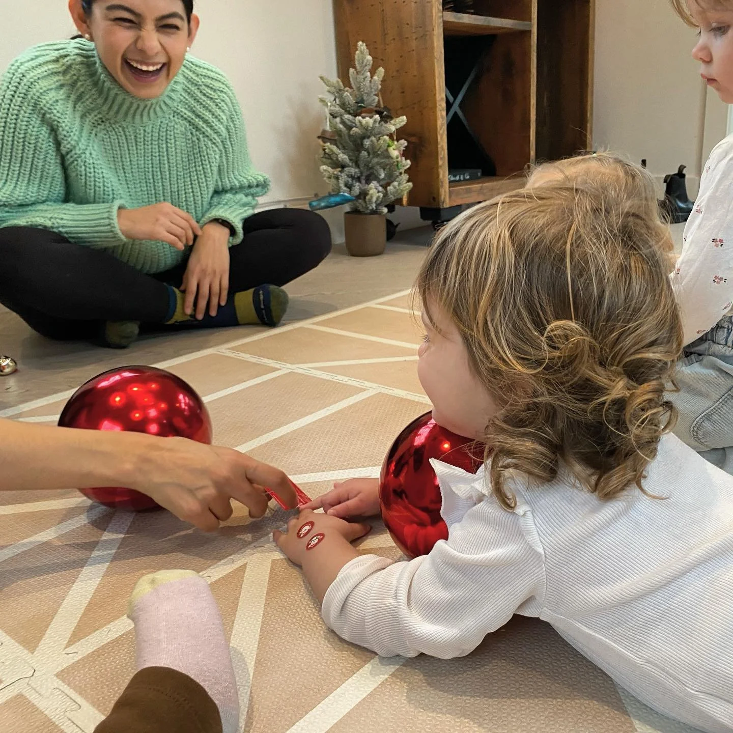 We are so excited to celebrate this holiday season!! Check out our link in bio or below for upcoming events!! 🎄🎅🏼🪅 

https://www.juntosplay.com/events

#vancouverevents #vancouverkids #vancouverspanish #bilingualkids #bilingualfamilies