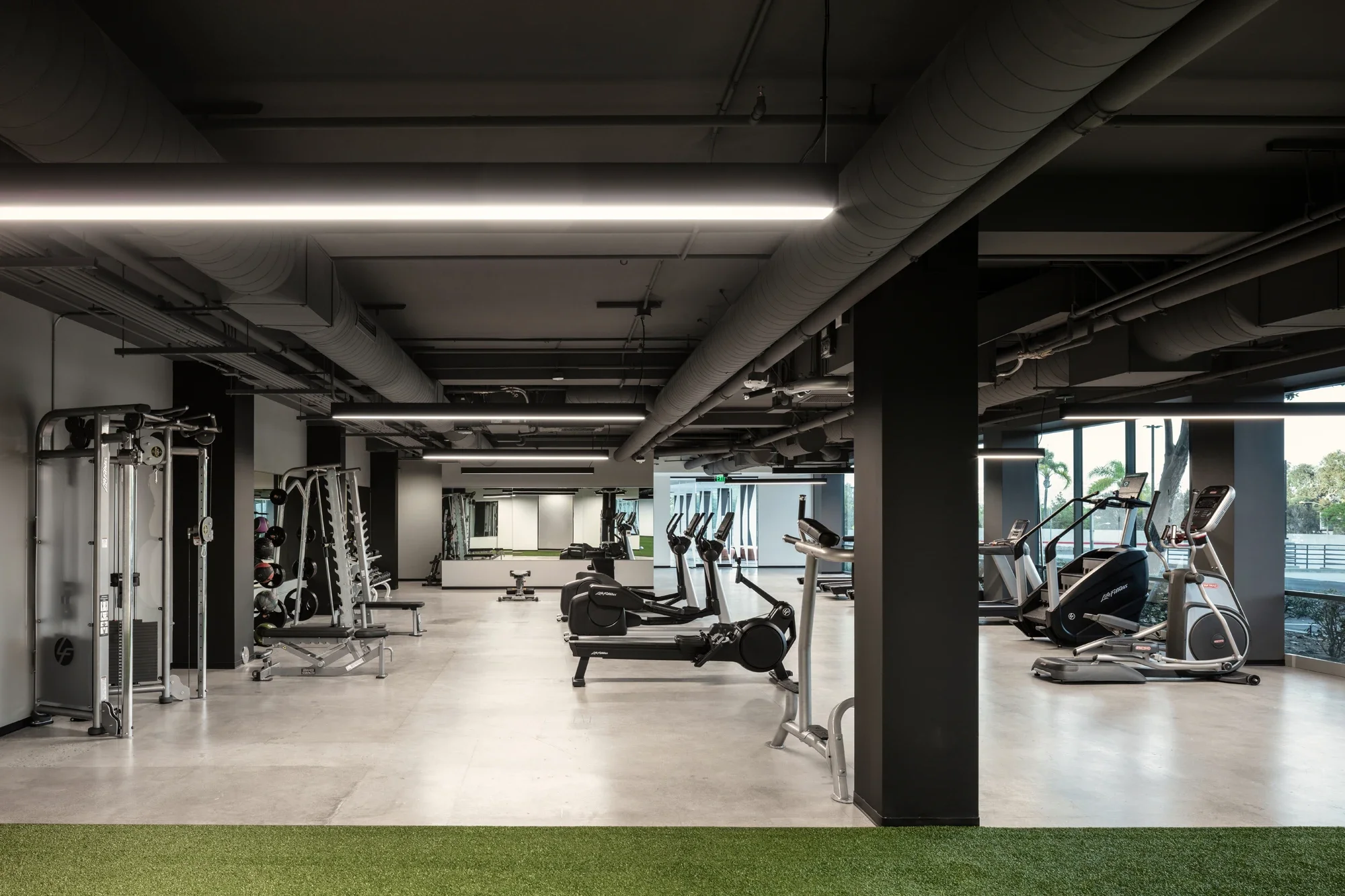 office-gym-contour-mission-valley-1-©robert-greaux-photography.webp