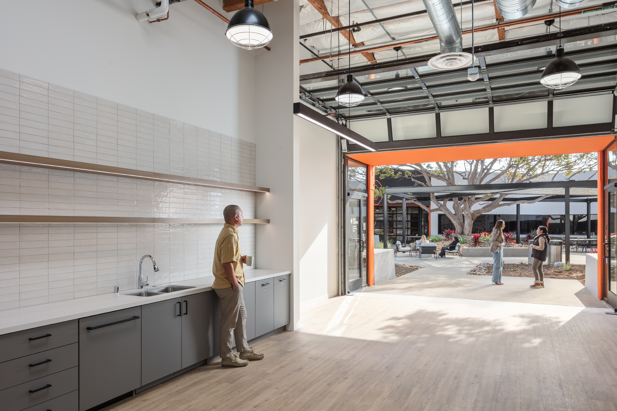 mesa-labworks-rgreaux-photography-1_Original ratio_2000x1333_U_100.webp
