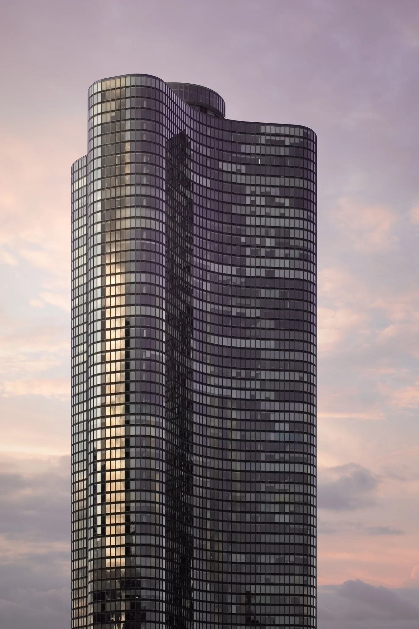 architecture-high-rise-exterior-lake-point-tower-chicago-©robert-greaux-photography.webp