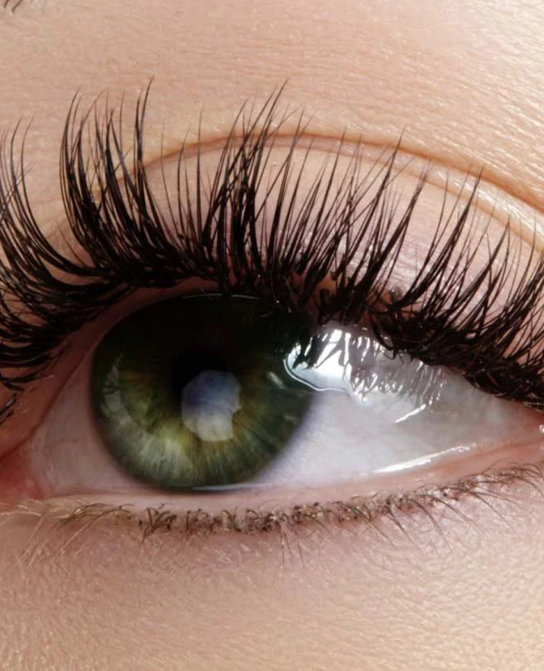 RedKelly Beauty: A Trusted Lash Extension Studio in Studio City CA