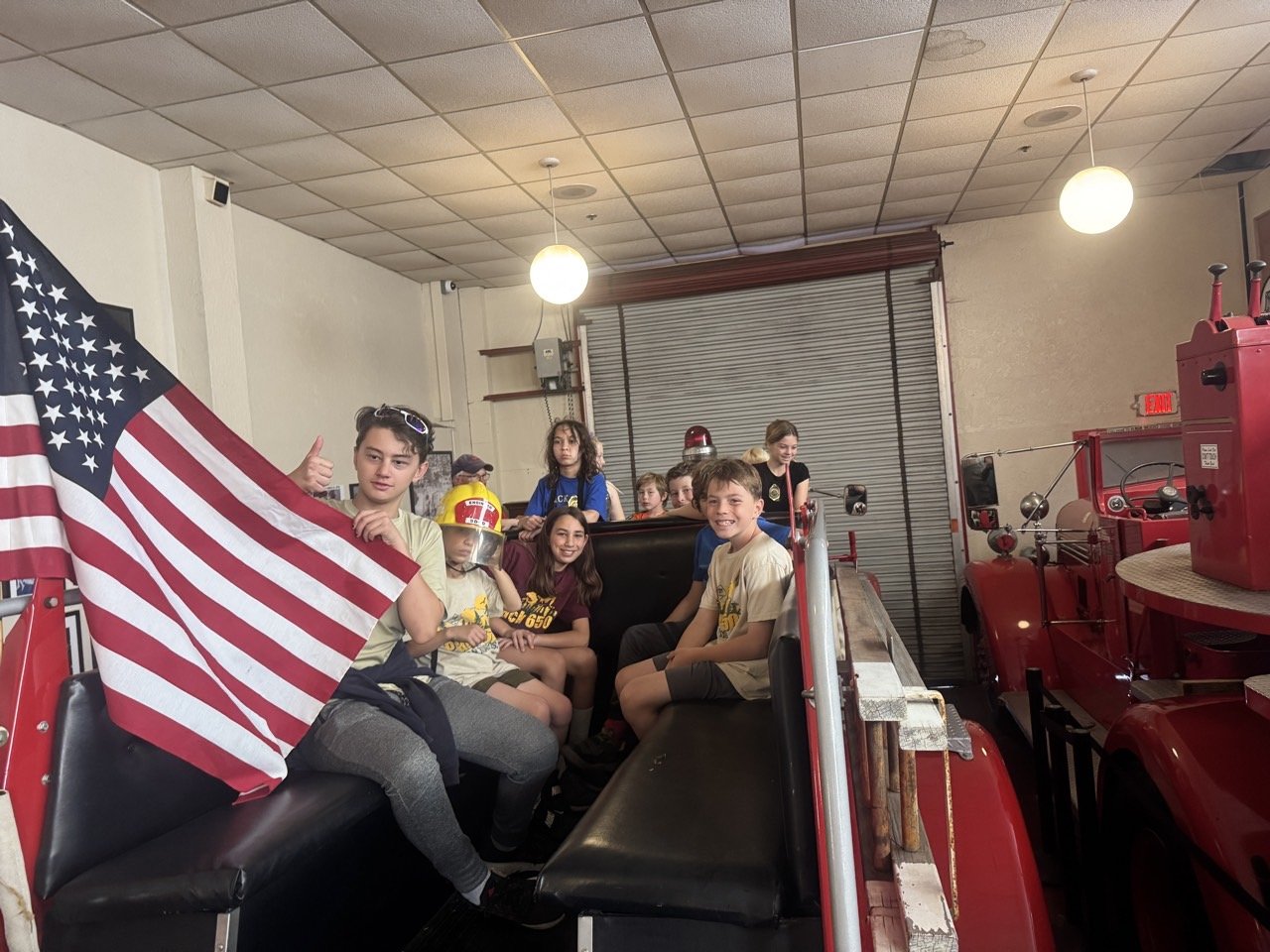 Pack 650-All photos-76377178856.jpg