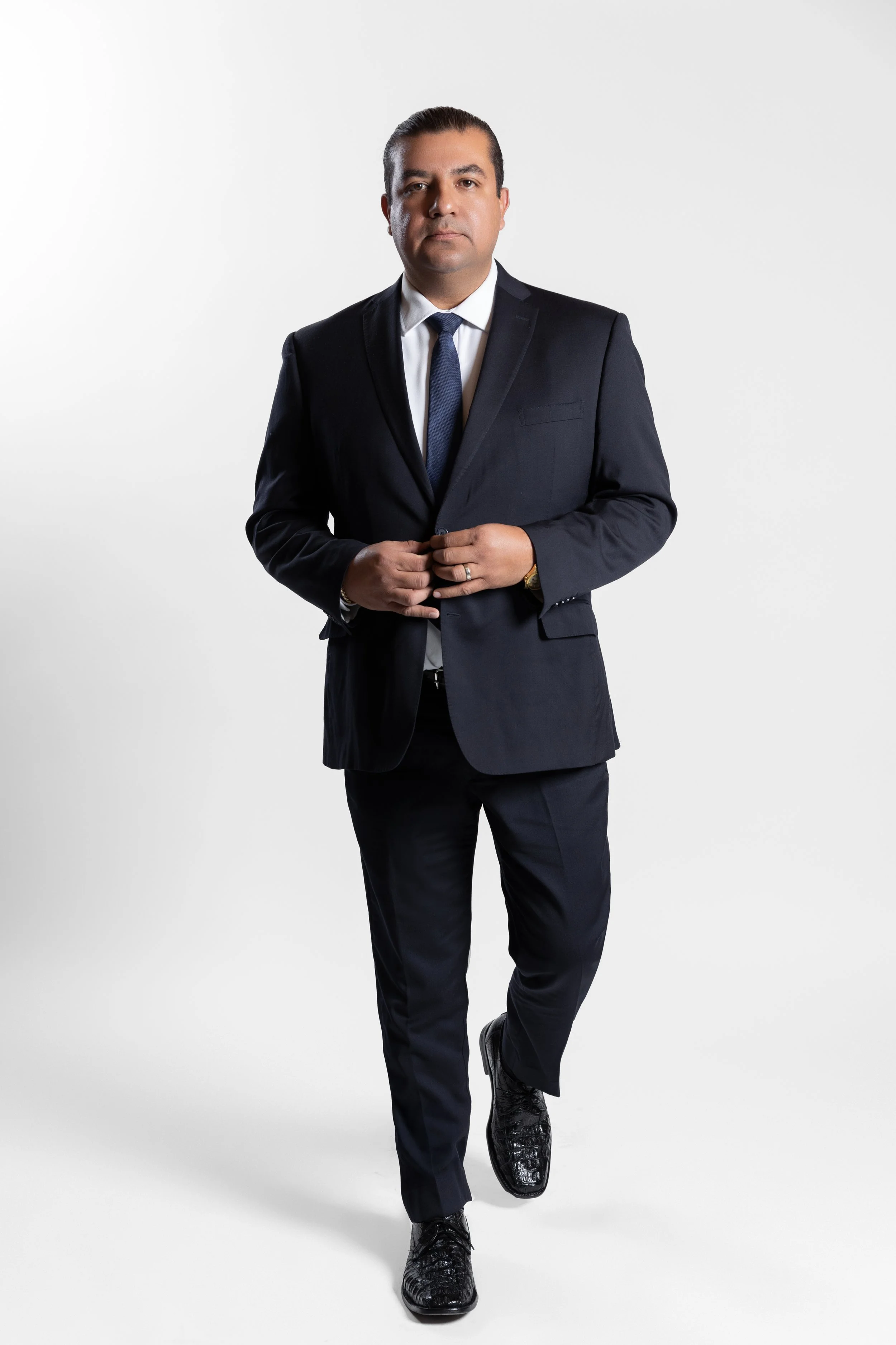 Roberto Salinas (2).JPG