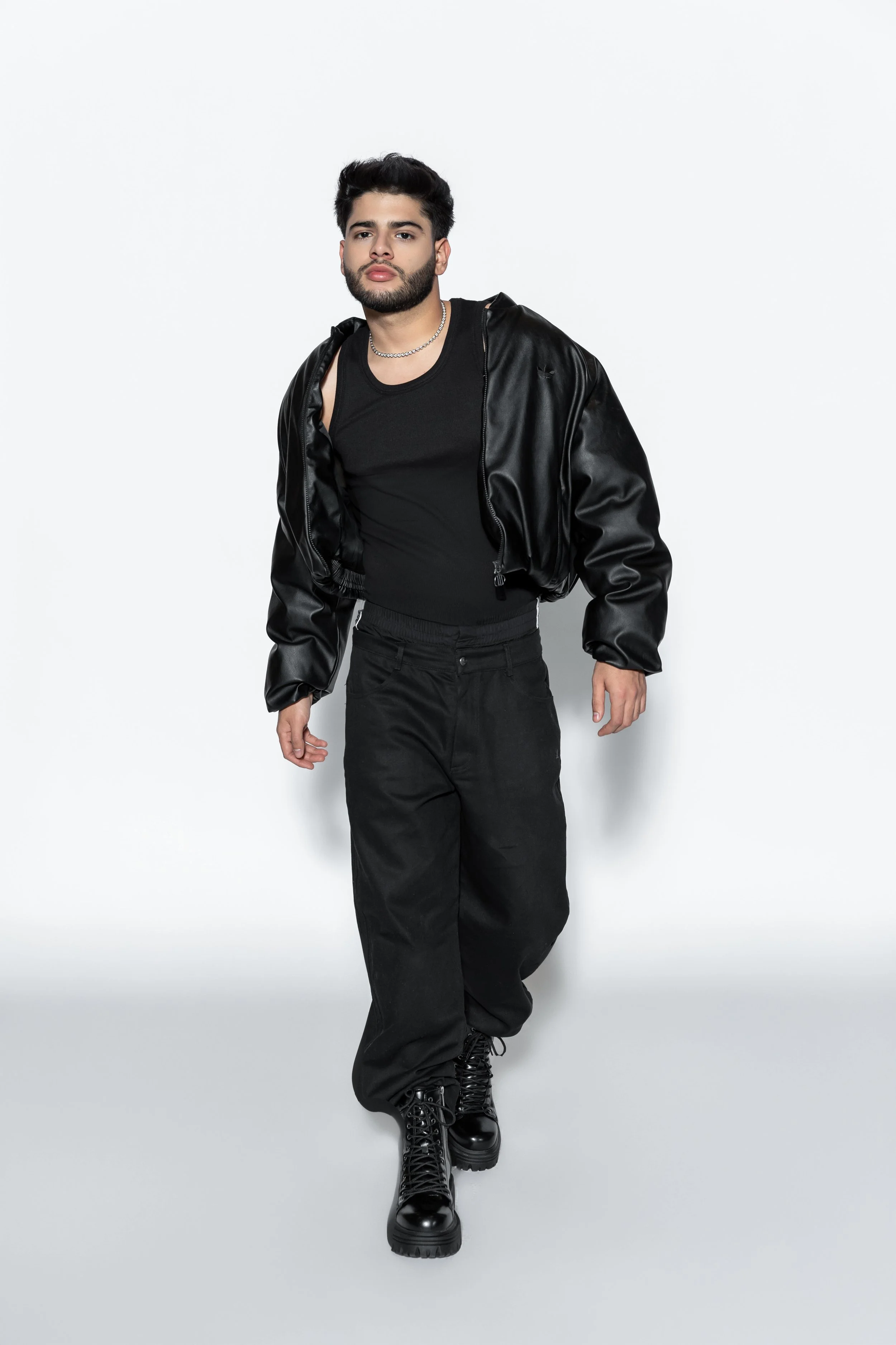 1V9A7407-min.jpg