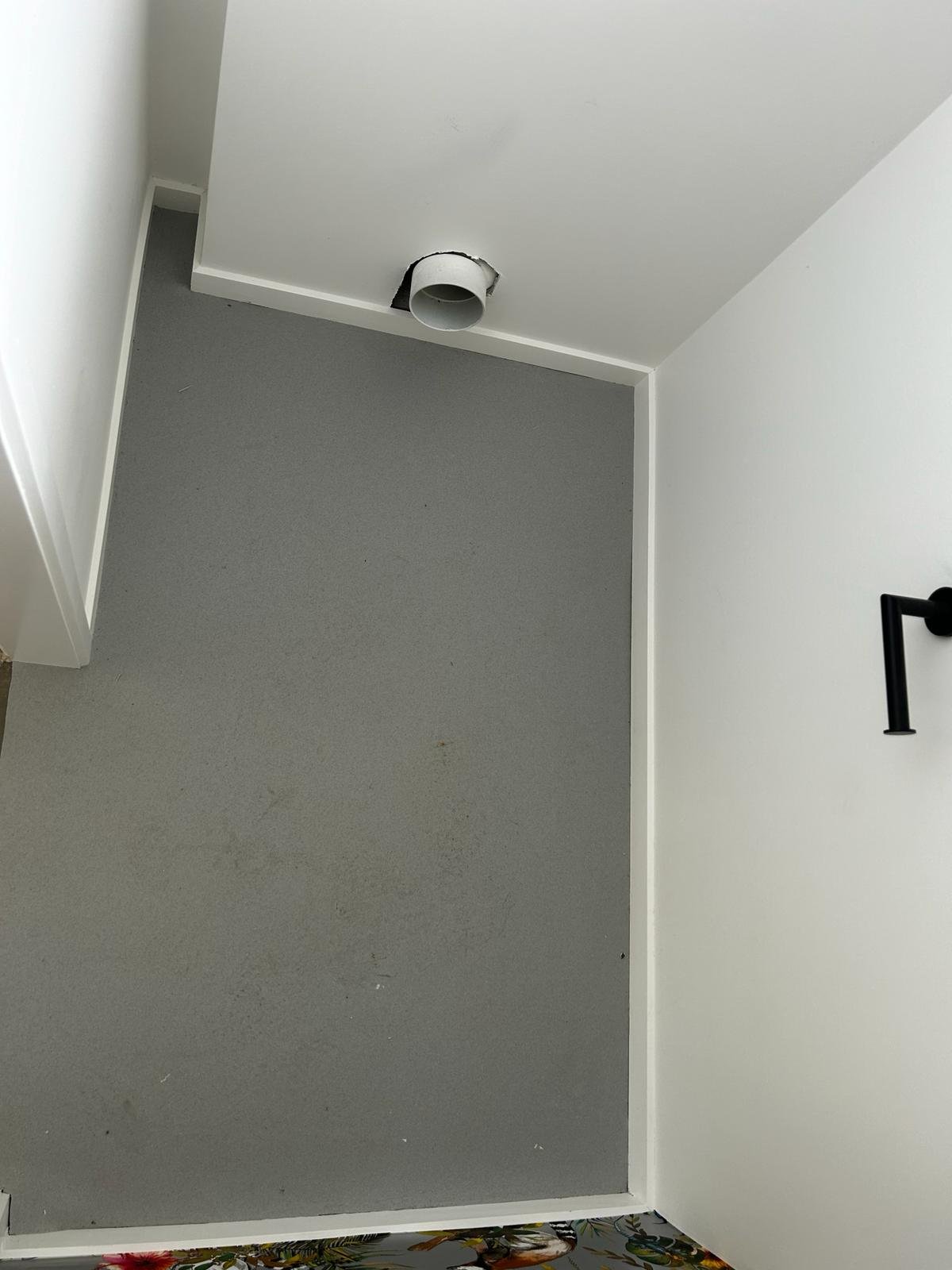 Commercial Vinyl Installation