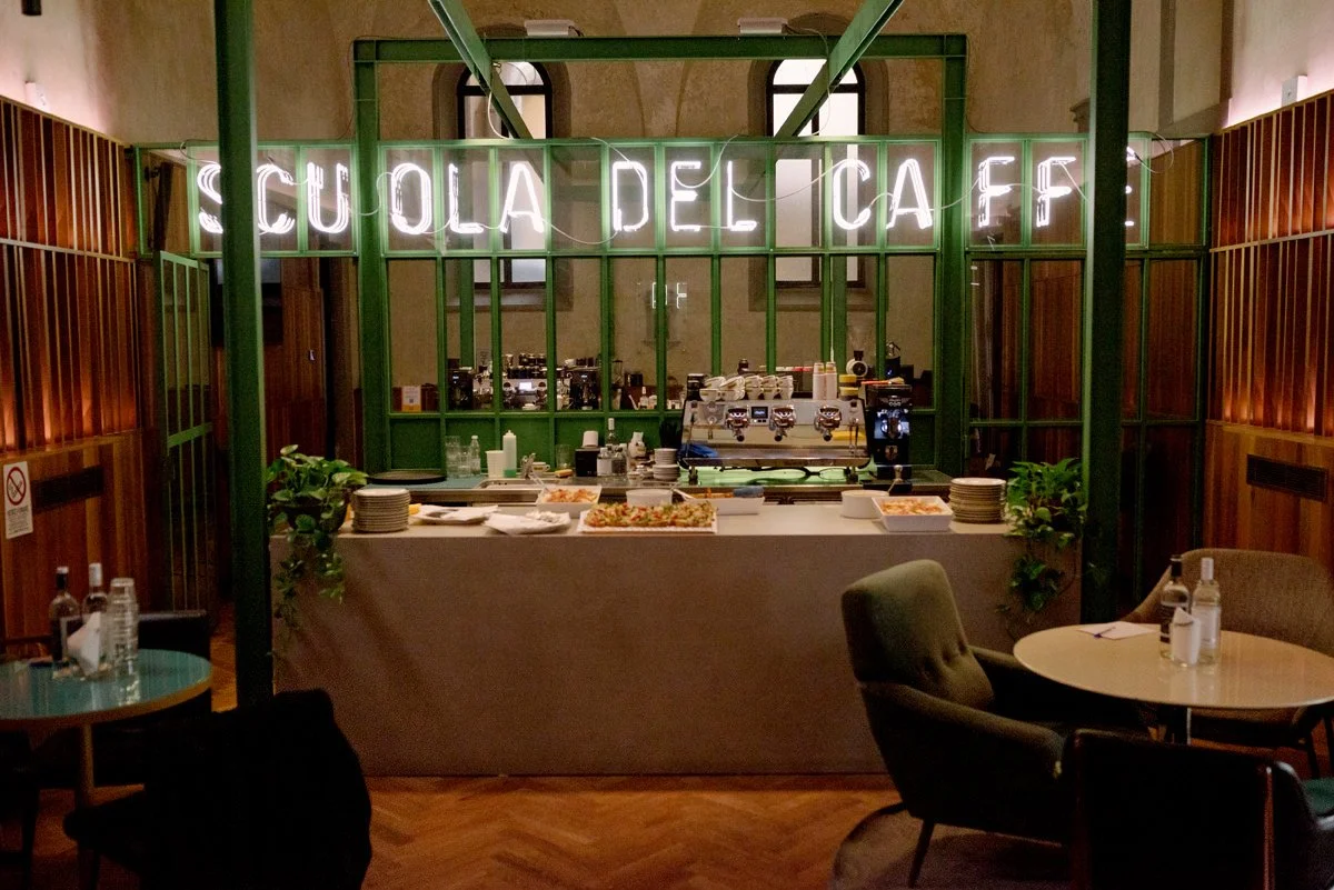 Coffee workshop at a coffee academy in Florence, an interactive and local experience as part of a creative corporate event, team activity, or incentive trip in Italy, organized by FunkyBird Weddings & Events.