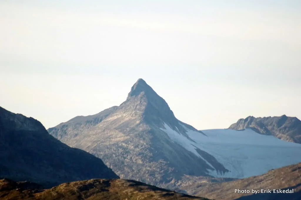 The Capricornian Landscapes: The Mountains
