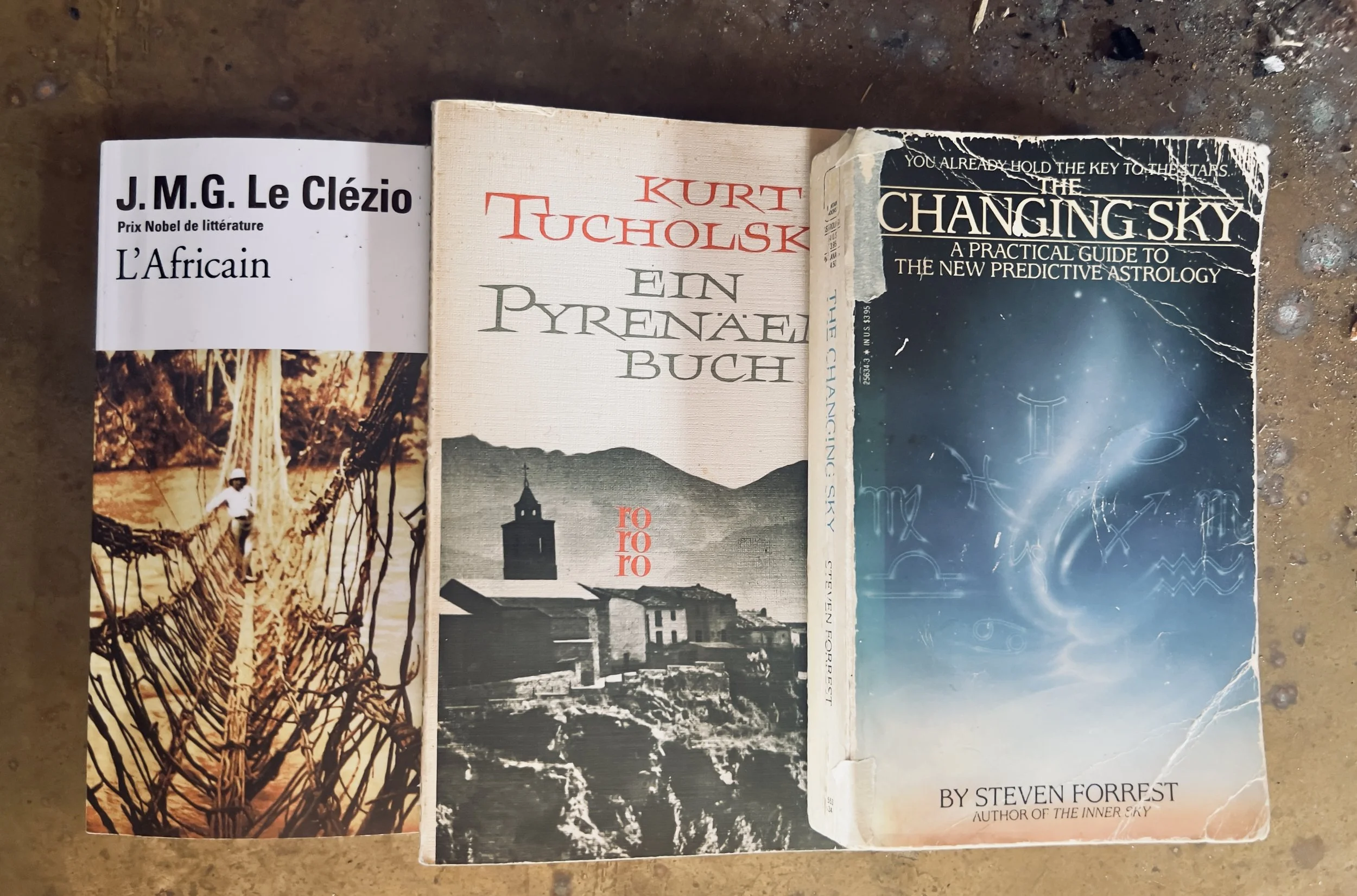 Reading Retreat BooKs 