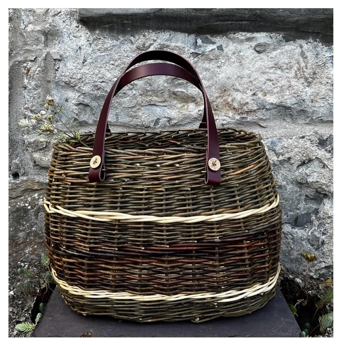 Oval base willow shopping basket with leather handles 