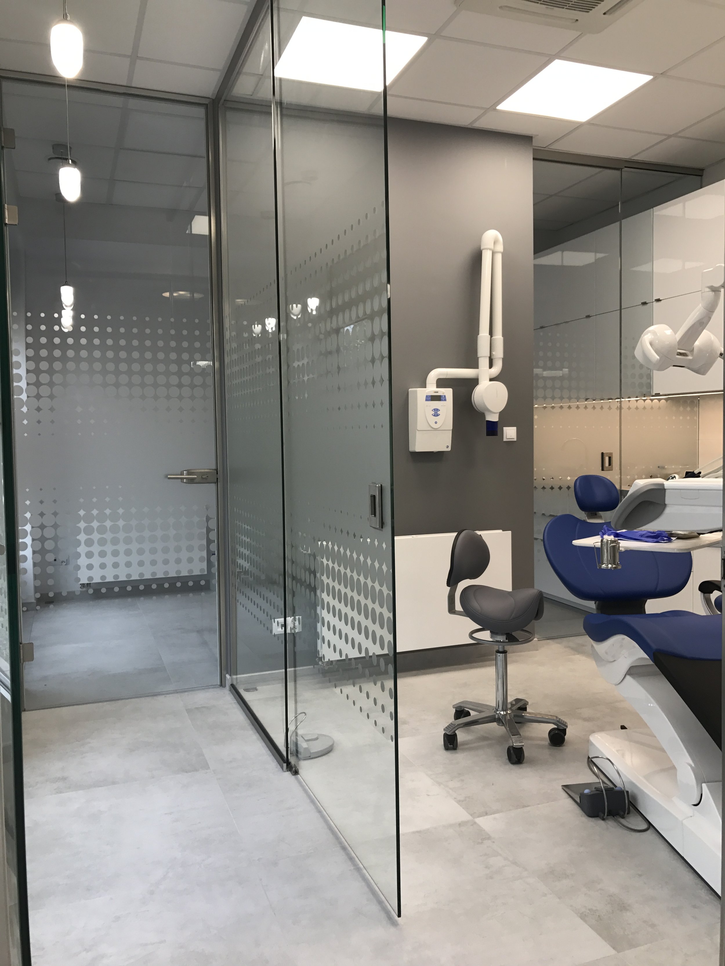 2A.Olimpia Dental-imitacja pias..jpg