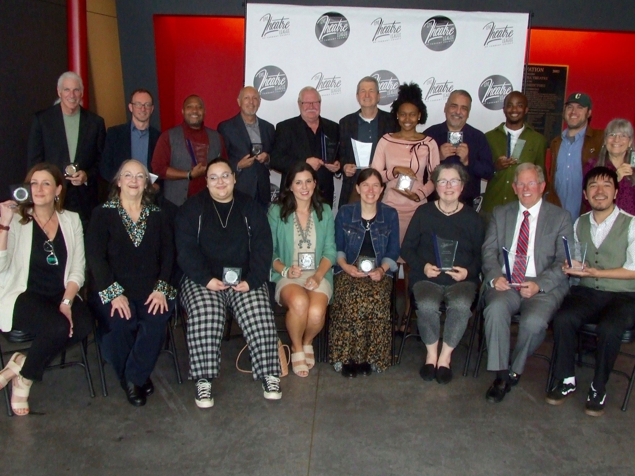 Charles Jackson Jr. and the rest of the honorees at The 2023 Live Theatre League Awards Ceremony.