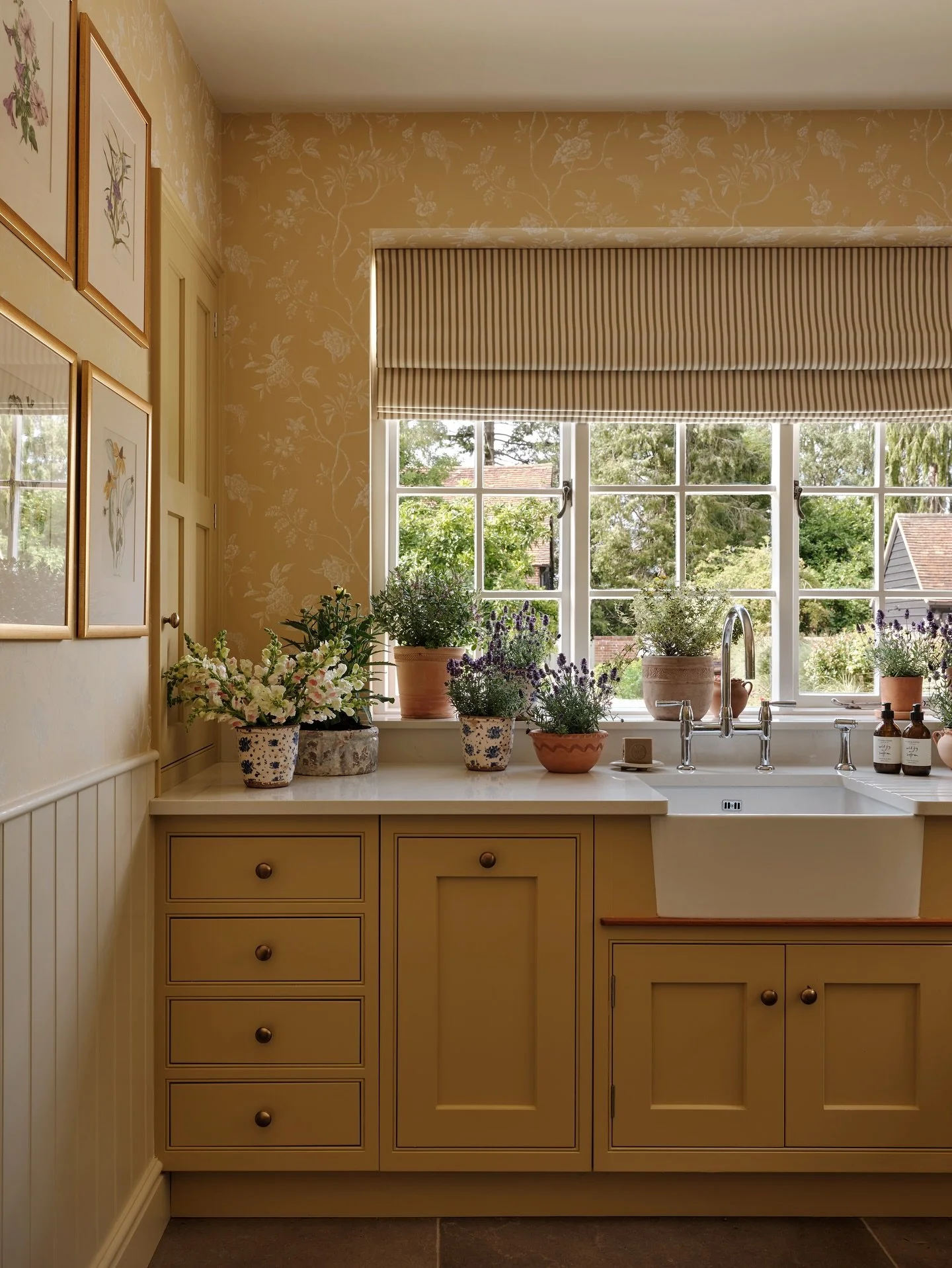 Proof that colour transforms mood: this golden-hued laundry room turns even the most practical of spaces into moments of warmth and calm. 

Interior Design: @caisley_interiors 
📸: @astridtemplier 

#Caisley #ASenseOfHome #LaundryRoom