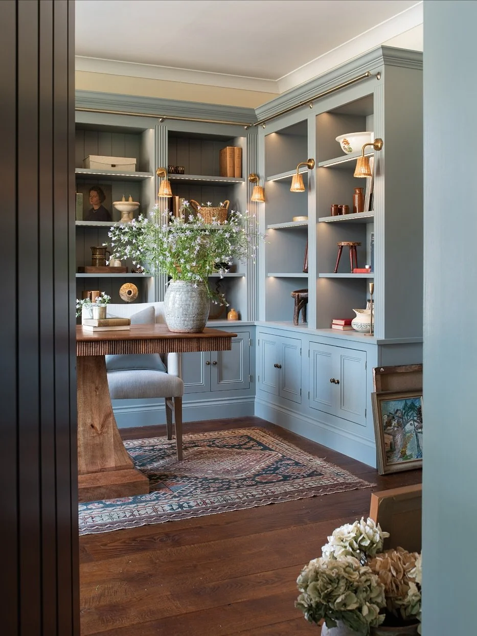 A favourite space full of warmth and character 🌱

Interior Design: @caisley_interiors 
📸: @cecelinatornberg 
Client: @home.at.the.rectory 

#Caisley #ASenseOfHome #Joinery