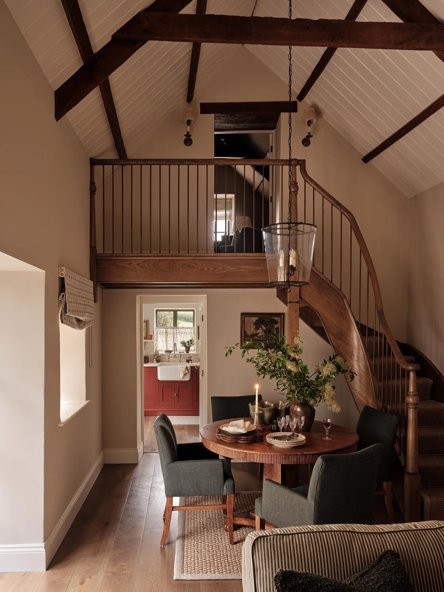 Pinch punch it&rsquo;s the first of the month and things are going to start getting a little cosy and dare I say it, somewhat festive around here!

We&rsquo;re kicking off the season with some entertaining inspiration from our wonderful Georgian gues