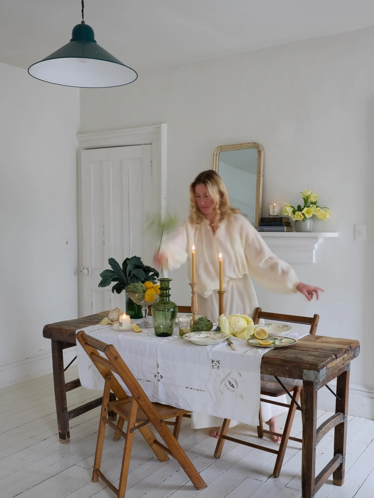 Currently dreaming of planting new seeds, patiently watching them bloom &amp; gathering to celebrate their growth &amp; gifts&hellip; feeling reinvigorated &amp; inspired after a beautiful weekend upstate in Bovina, NY 🌱

Styled by me, shot by the t