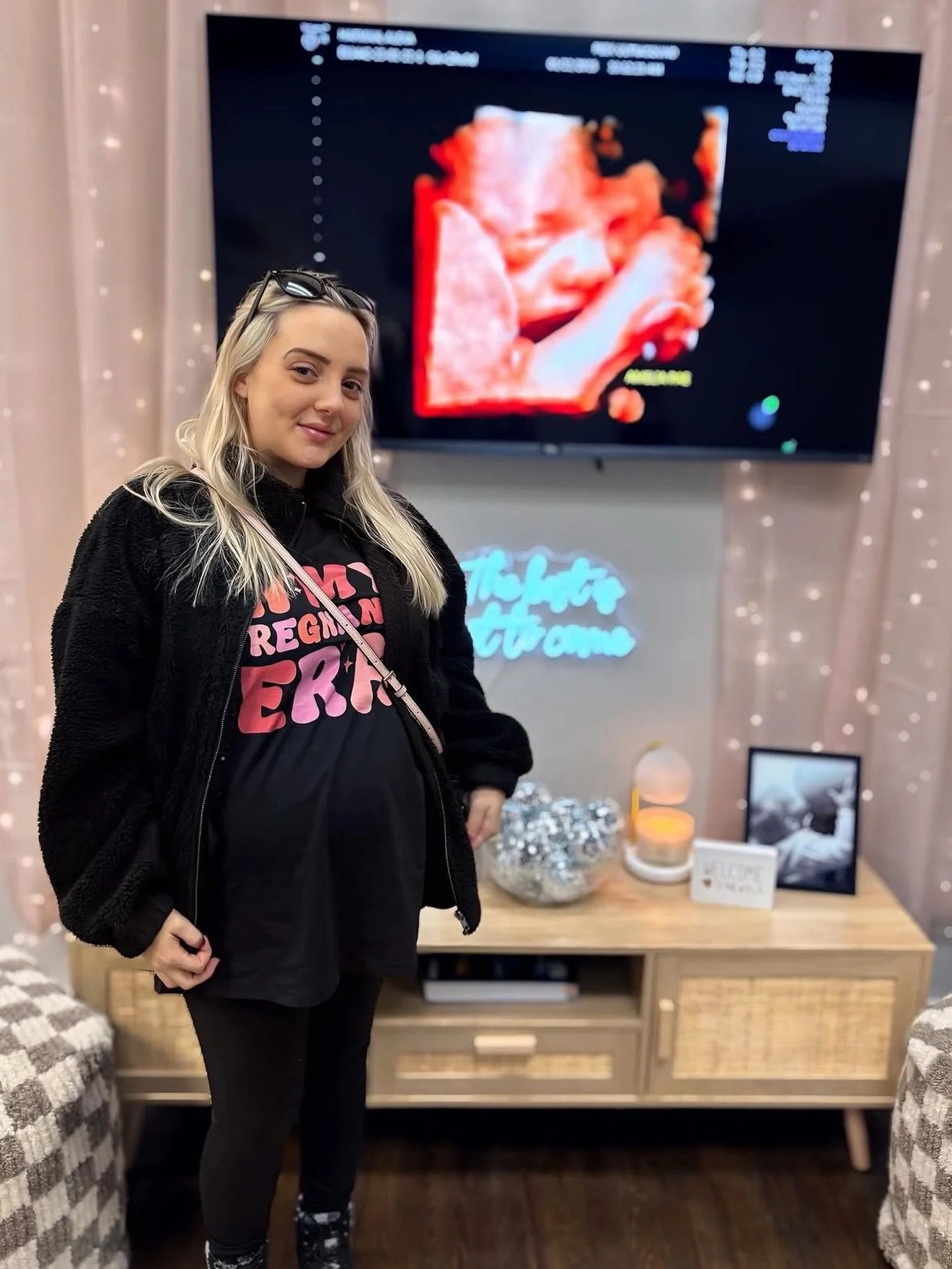 Spring is in the air 🌸 and if your little one is due in late May or June, this is the perfect time to book your 3D/4D/HD ultrasound!

Spots fill quickly this time of year, so be sure to book your session soon &amp; bond with your baby before they ar