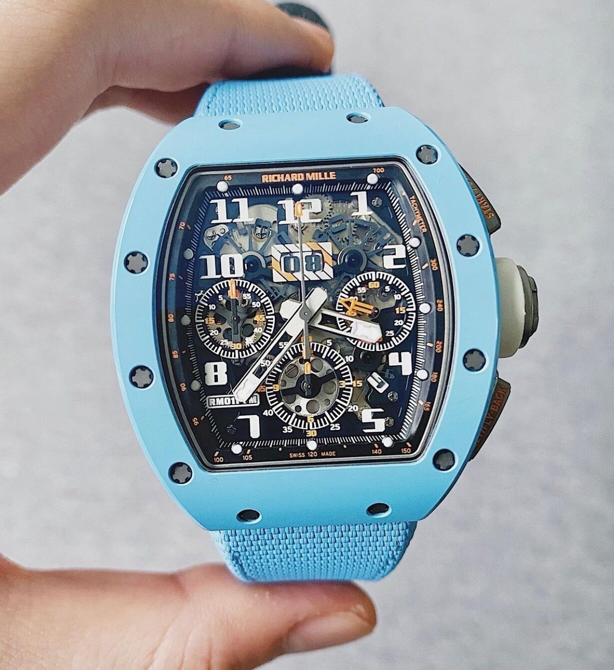 Richard Mille RM 11 Baby Blue Ceramic Felipe Massa 🩵

📸 @fm.wan 

#rm #richardmille #rm11 #felipemassa #watch #chrono