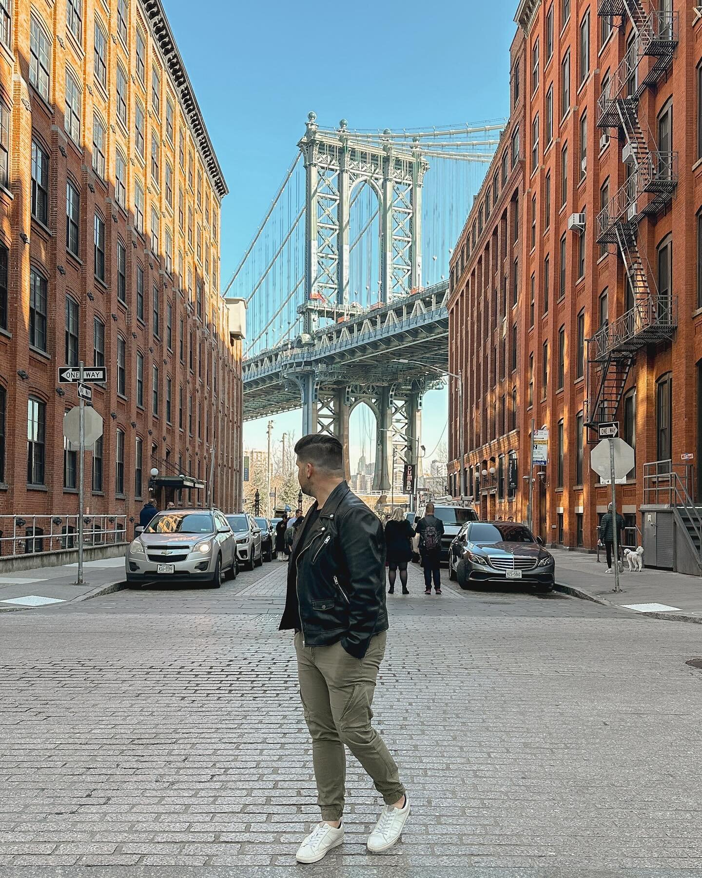 Have you been to NYC? 🗽

I want to get back to New York so bad. Give me the big city, the food, the shopping, the park, all of it. I mean all but the rats in the subway lol. 

#nyc #newyork #dumbobrooklyn