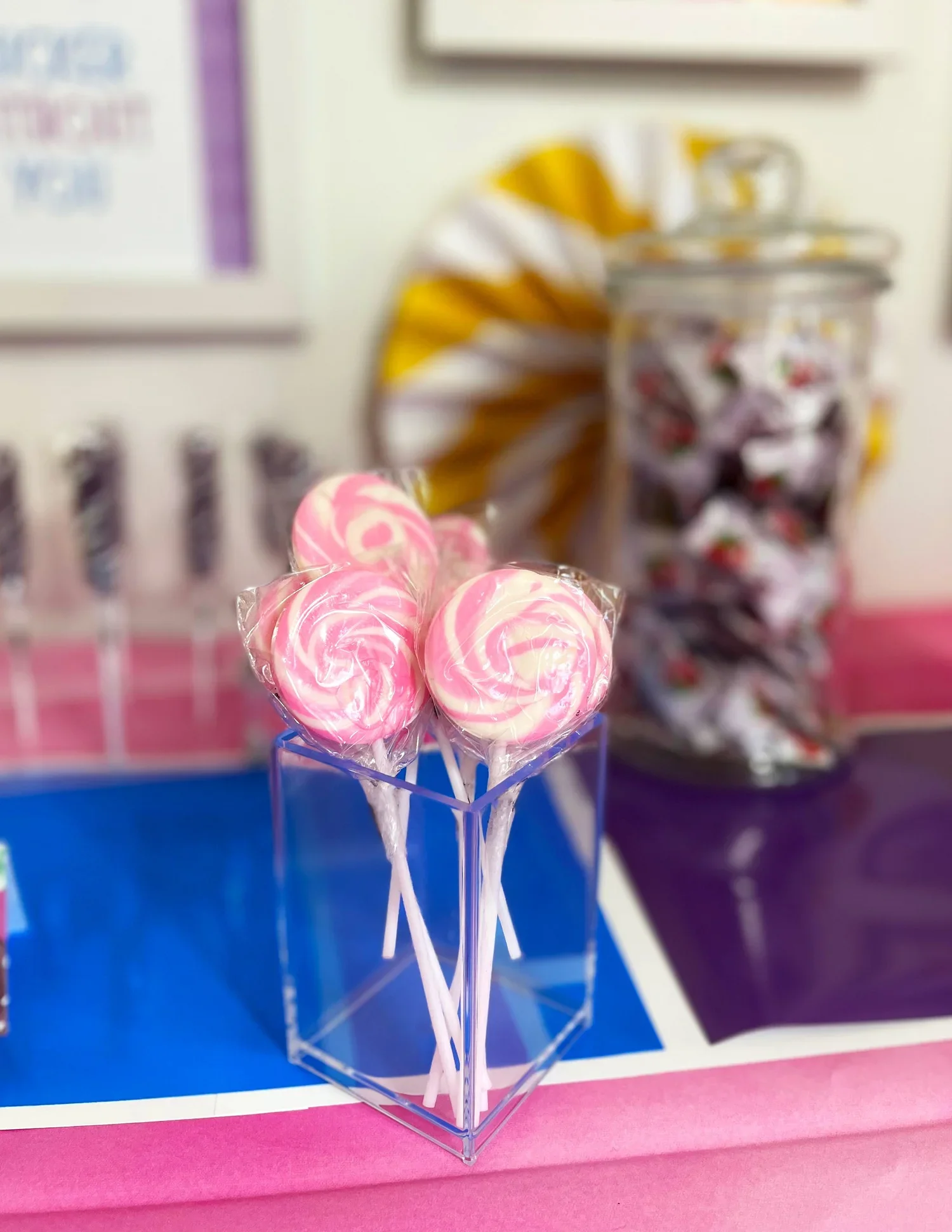 Land+of+Candy+Detail+1.webp