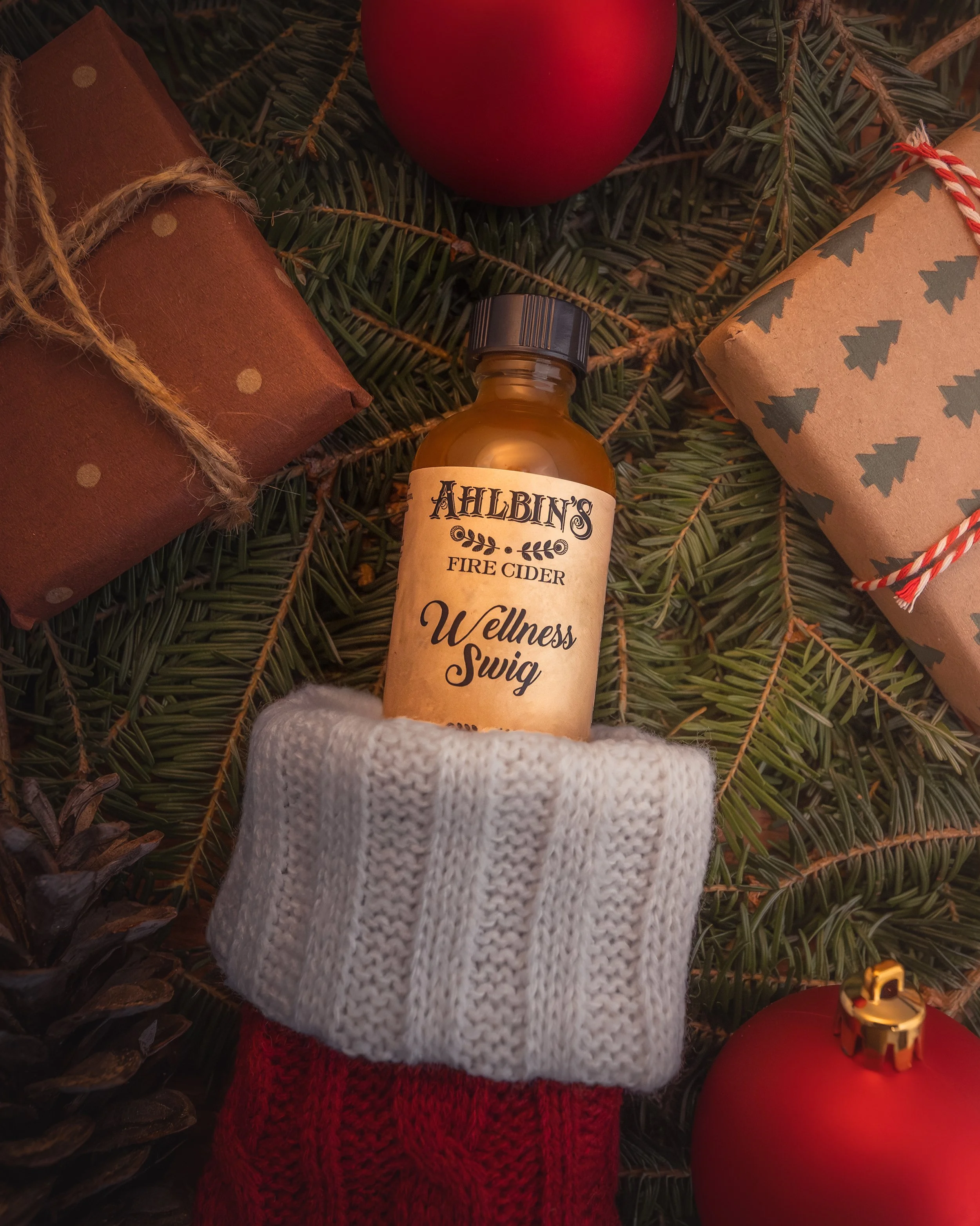 ahlbins-holiday-gift-product-photography.jpg