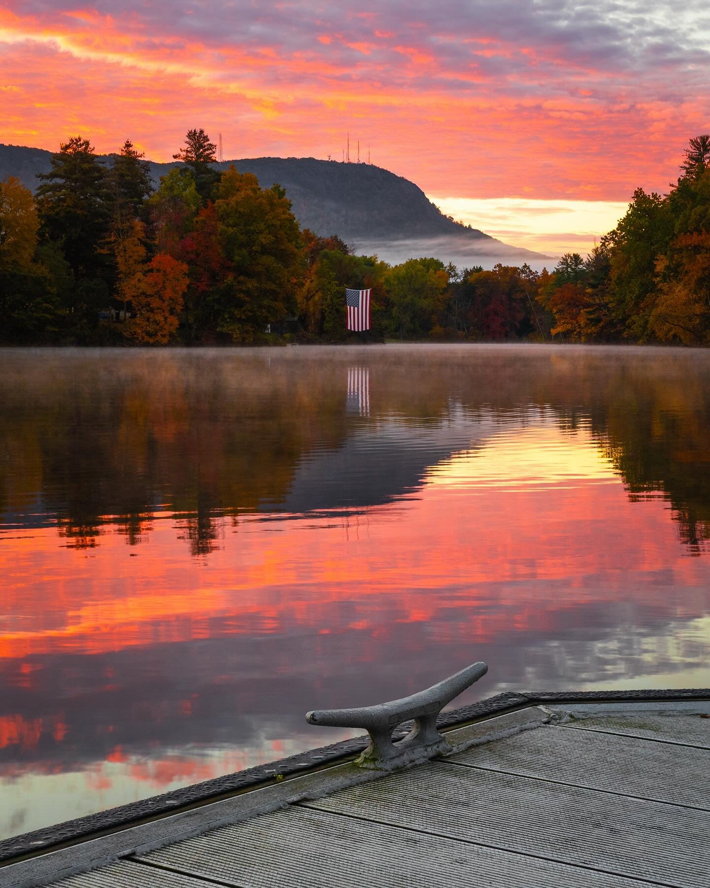 Throwing it back to another shot I had envisioned since I first drove by this pond prior to moving to Easthampton. Thankfully I lucked out, got a great morning sky and relatively low fog, conditions I had hoped for about a year prior. 

The first ima