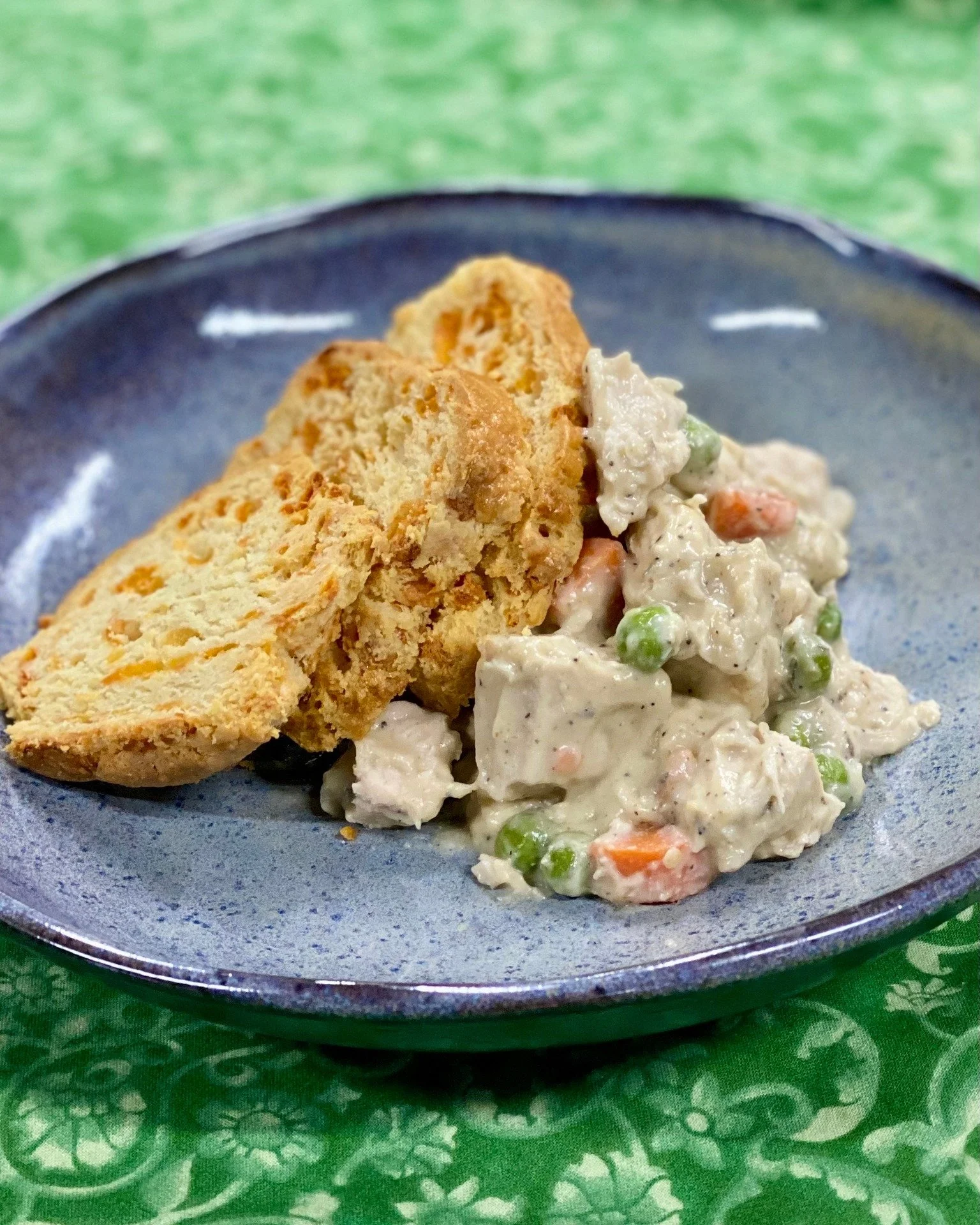 Delightful dinners in our fridges right now! We have Chicken and Biscuits, Beef Tenderloin Tips, and Haddock Chowder if you're feeling like soup. 
Check our stories for everything available today!
