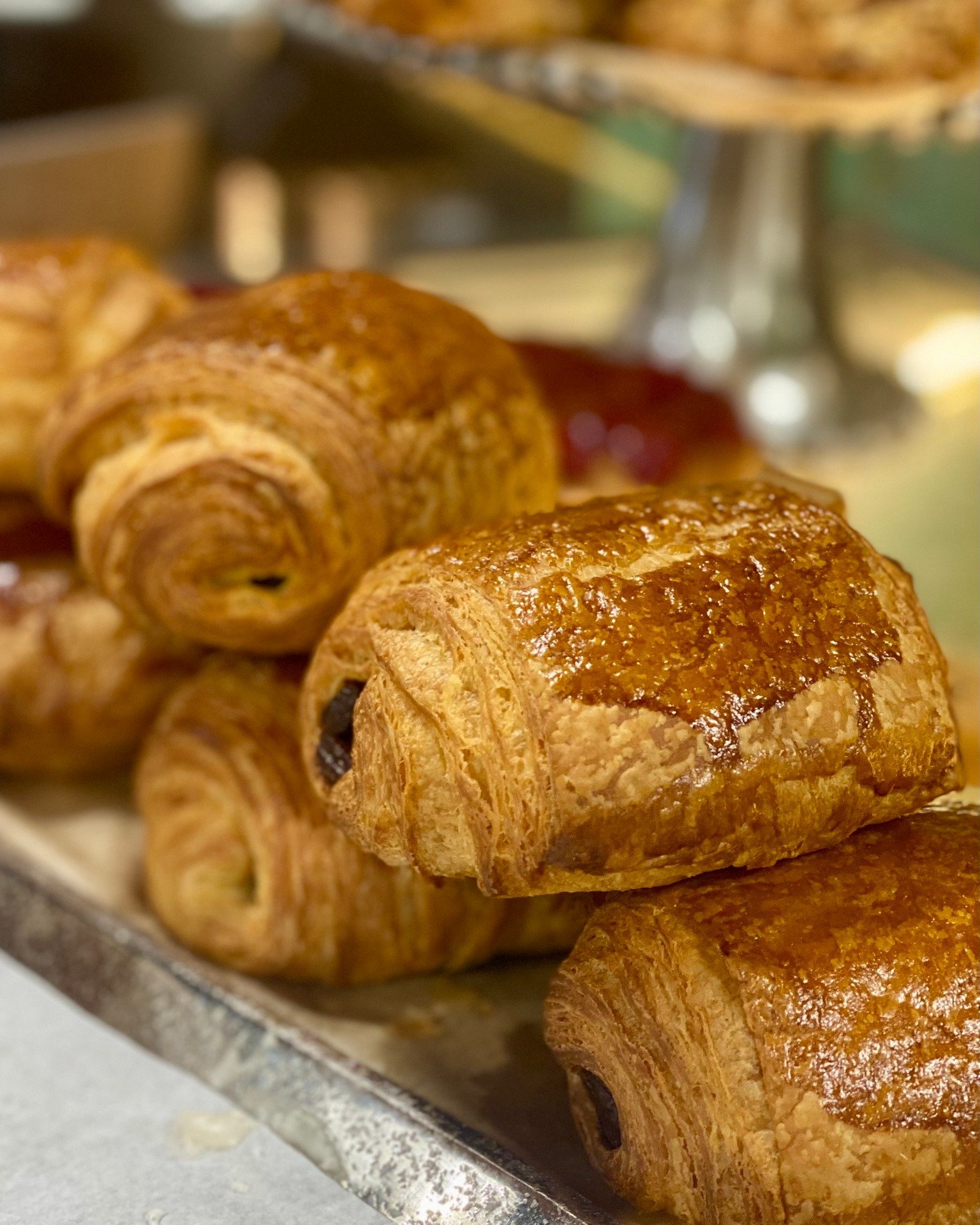 Weekends mean a full bakery case! Favorites for every taste!
Pictured: Chocolate Croissants, Pistachio Croissants, and Plain croissants