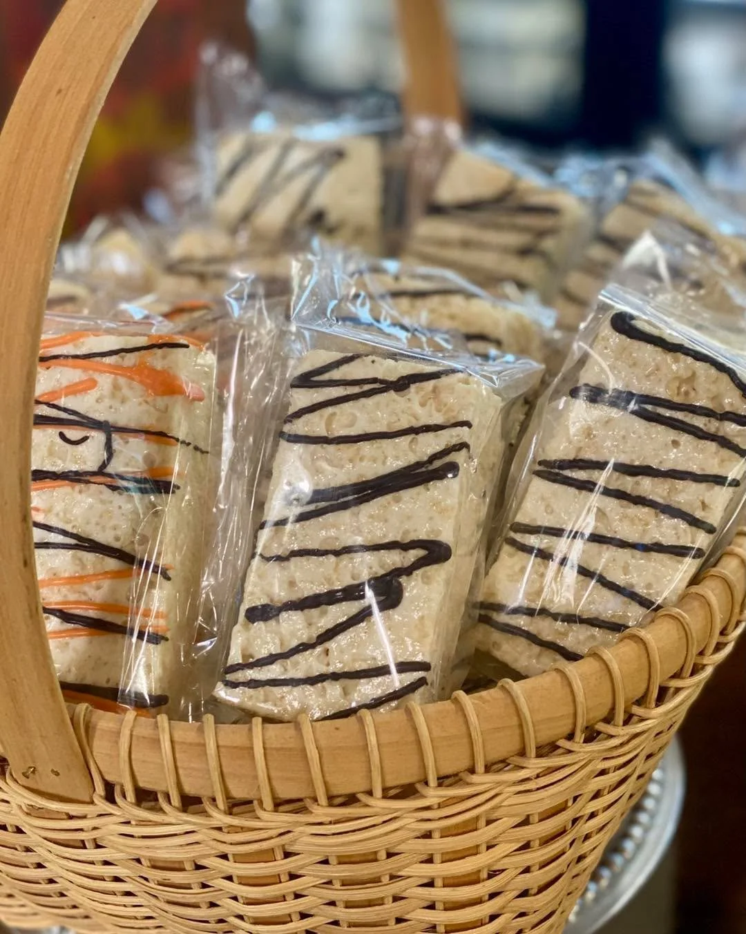 There&rsquo;s always treats on our center table - no tricks here!
