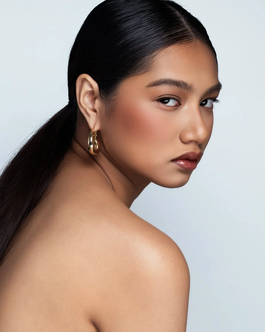 Skin. Structure. Soul ♾️model @eloisareyyy of @eiverenmodels photo and mua by @erolreyes accesso (1).jpg