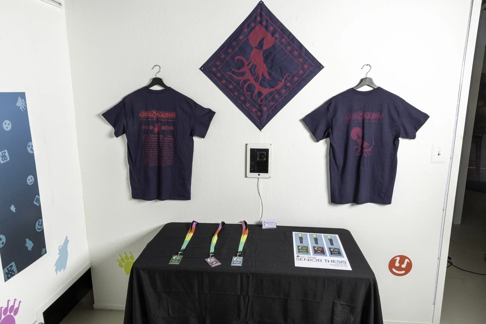 Apparel table and playlist
