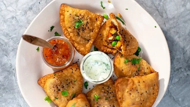 HOMEMADE VEGETABLE SAMOSAS