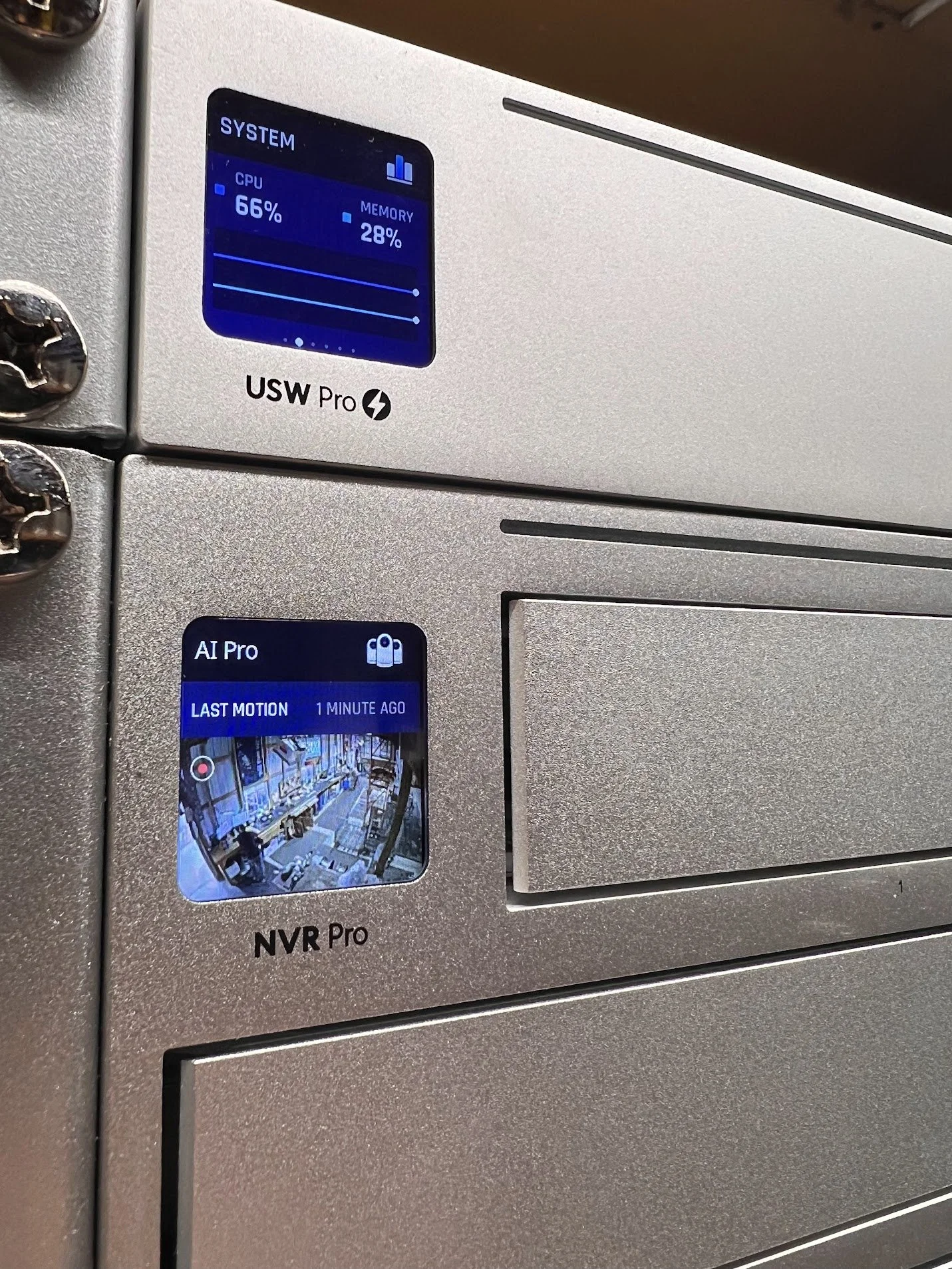 UNVR-Pro in action we installed. With a whopping 100TBs of local storage  🤩.