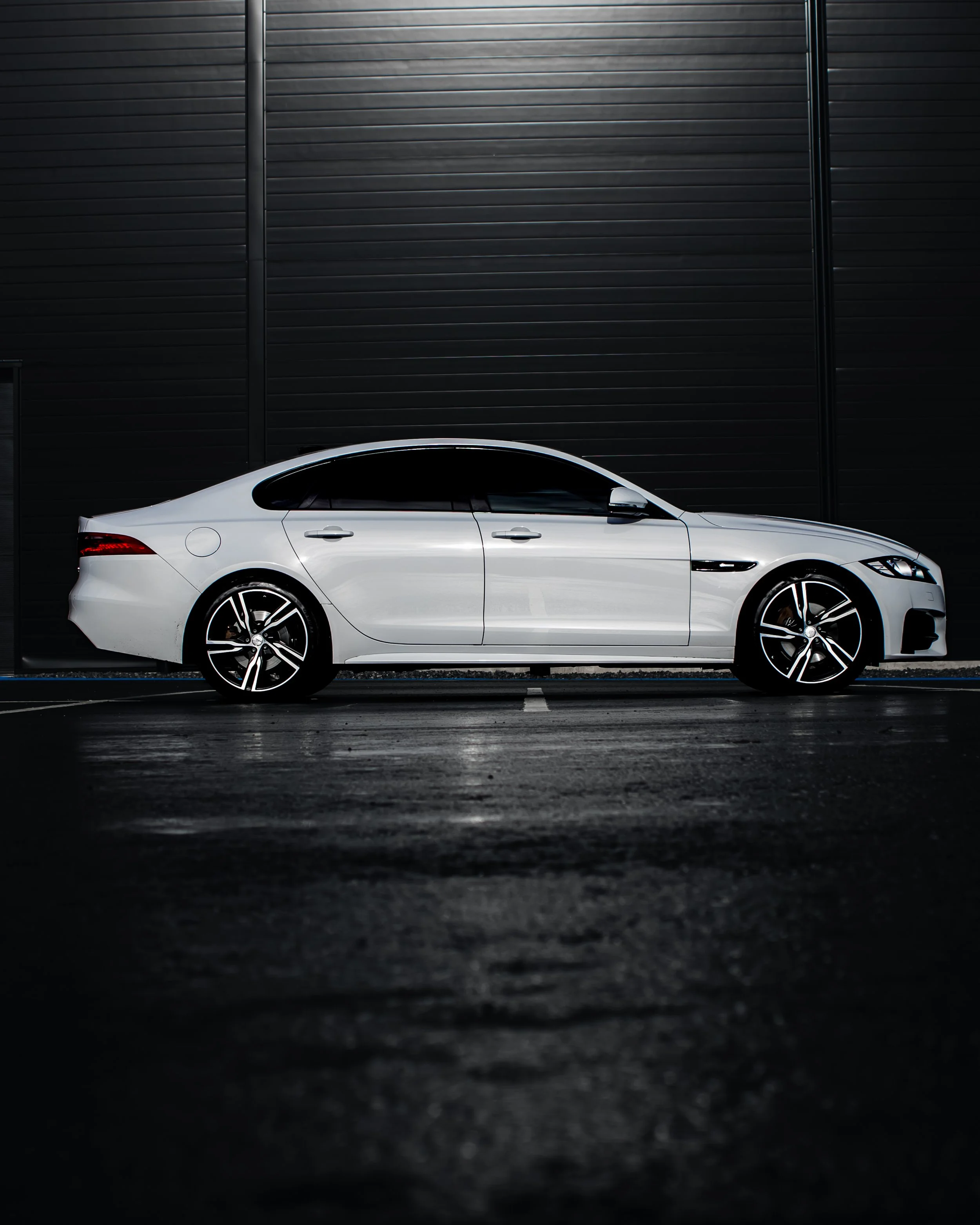 Jaguar_XF-9.jpg