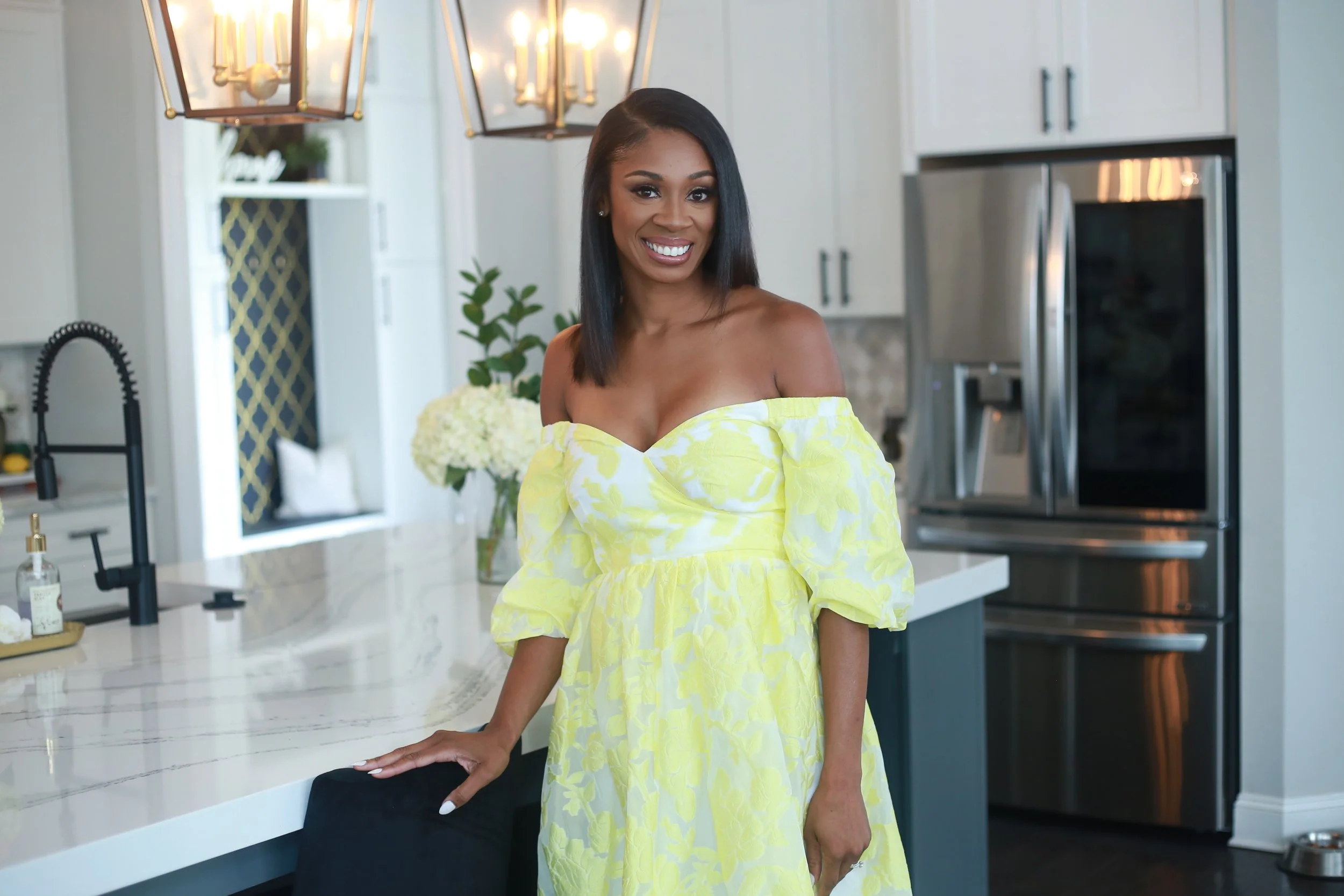 Professional headshot Ashley Dixon.JPG