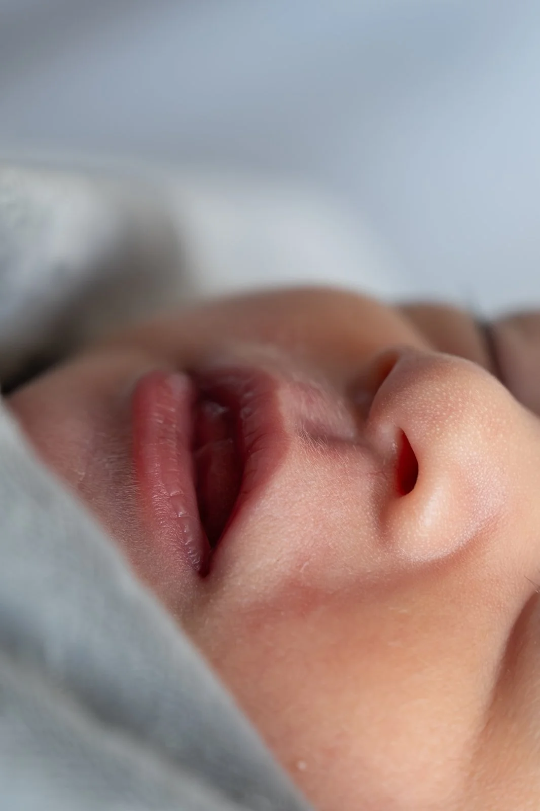 RaePhoto_Jan15_26_Kim_Johnny_Birth_34.jpg