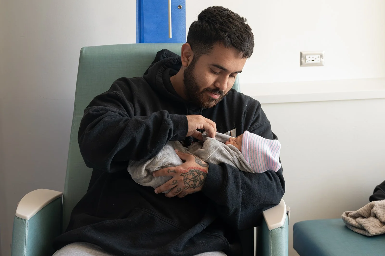 RaePhoto_Jan15_26_Kim_Johnny_Birth_57.jpg
