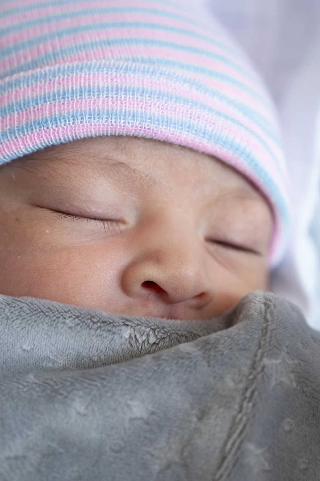 RaePhoto_Jan15_26_Kim_Johnny_Birth_91.jpg