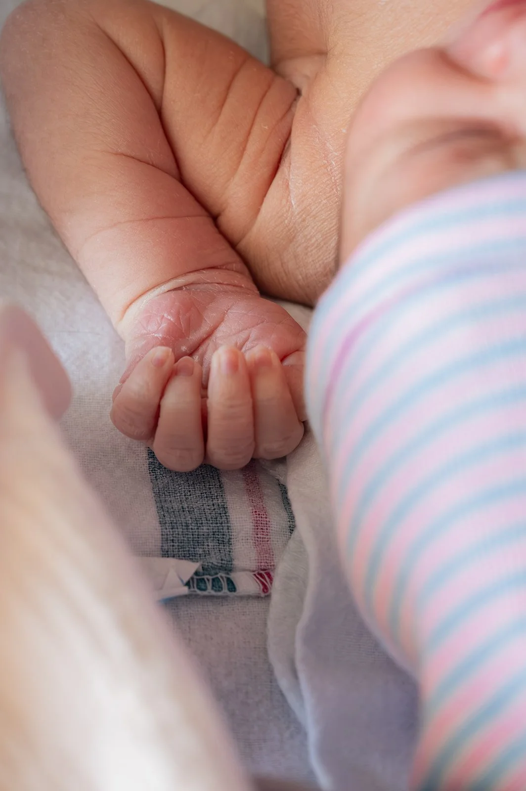 RaePhoto_Jan15_26_Kim_Johnny_Birth_153.jpg