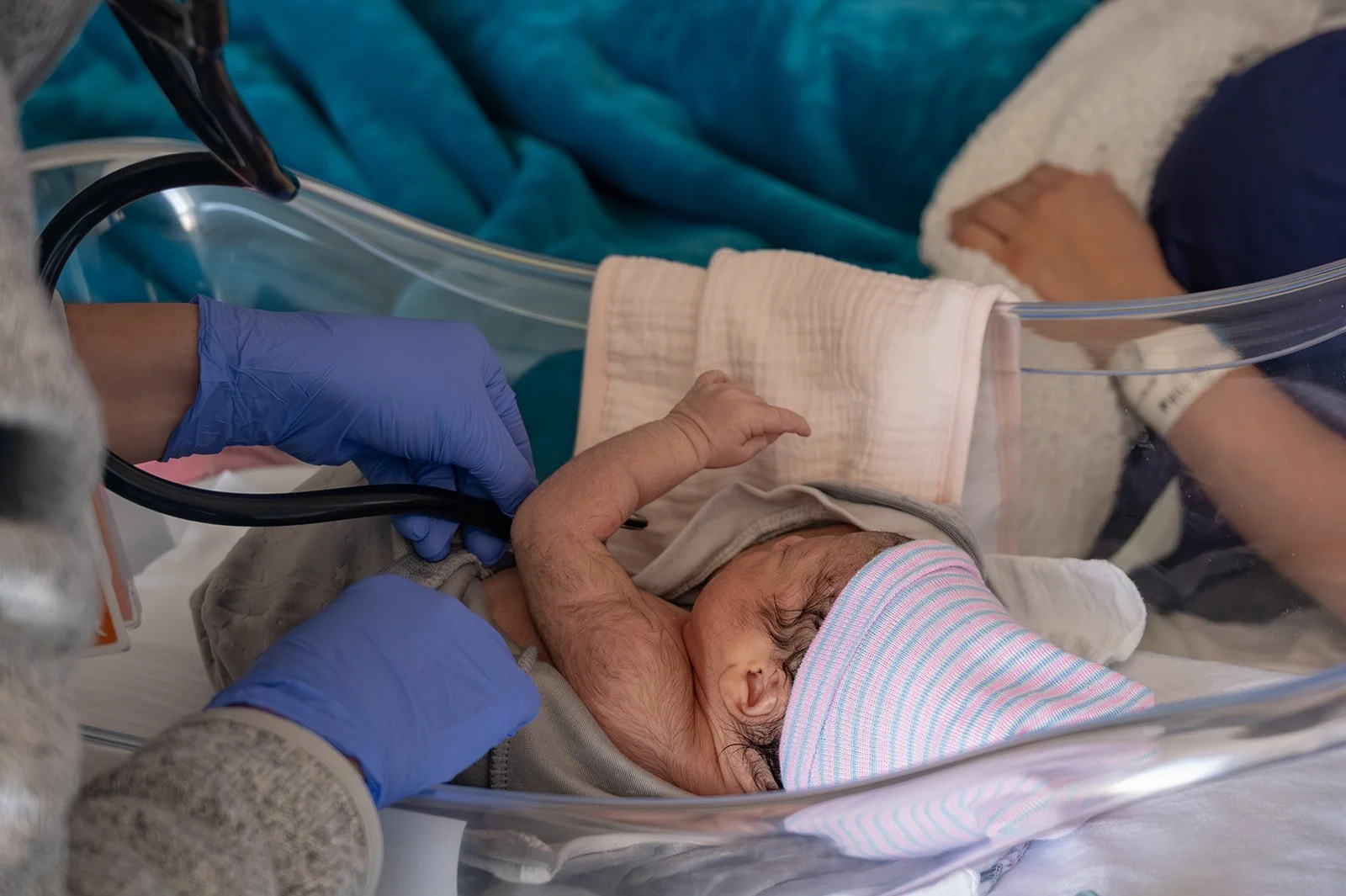 RaePhoto_Jan15_26_Kim_Johnny_Birth_67.jpg