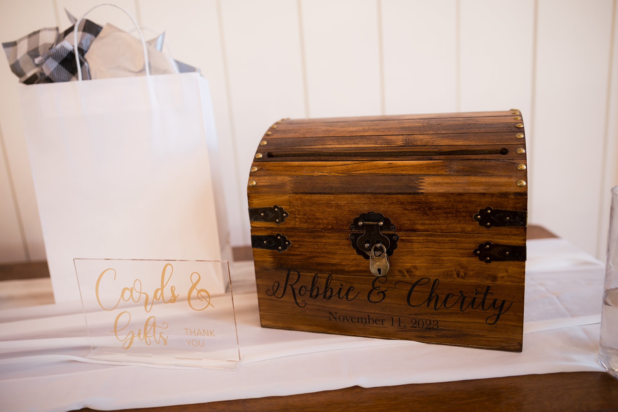 Owls-Nest-Thornton-NH-wedding-Brown-111123-HRZ-281.jpg