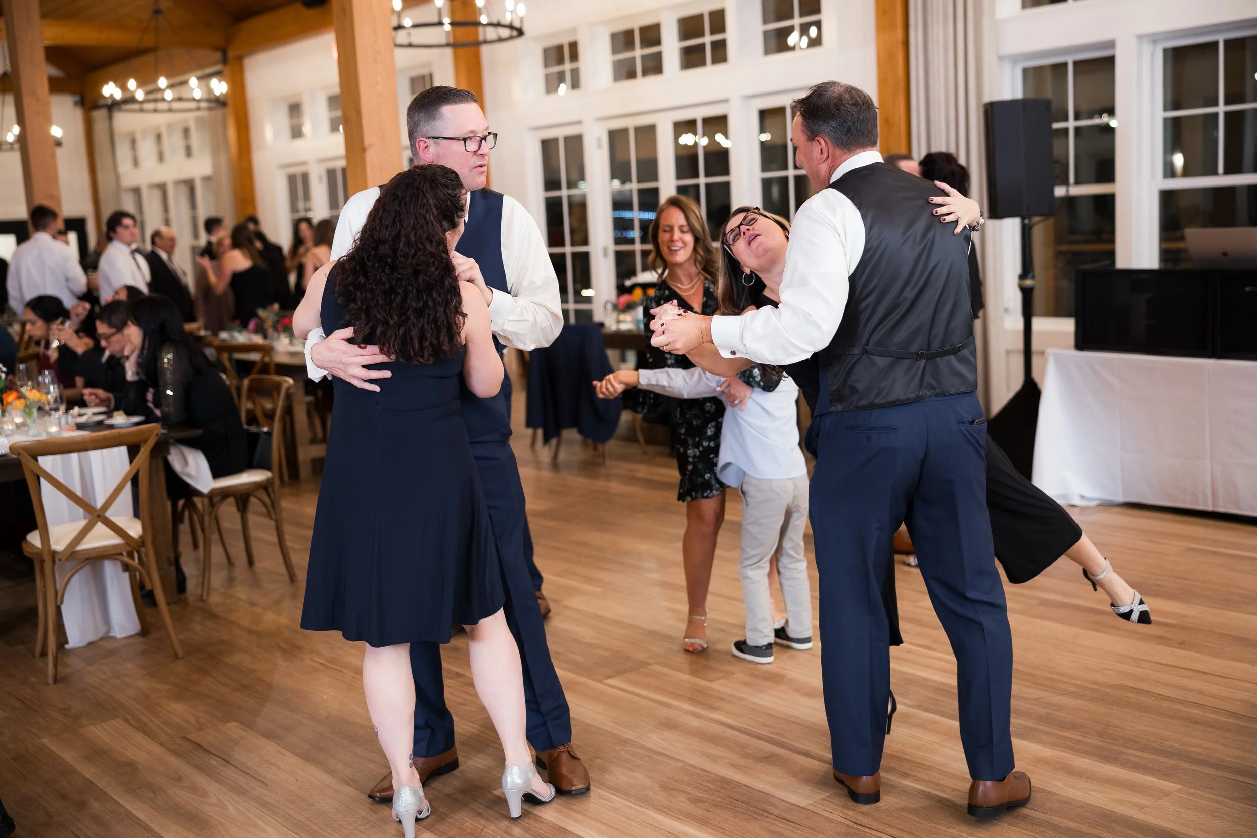 Owls-Nest-Thornton-NH-wedding-Brown-111123-HRZ-423.jpg