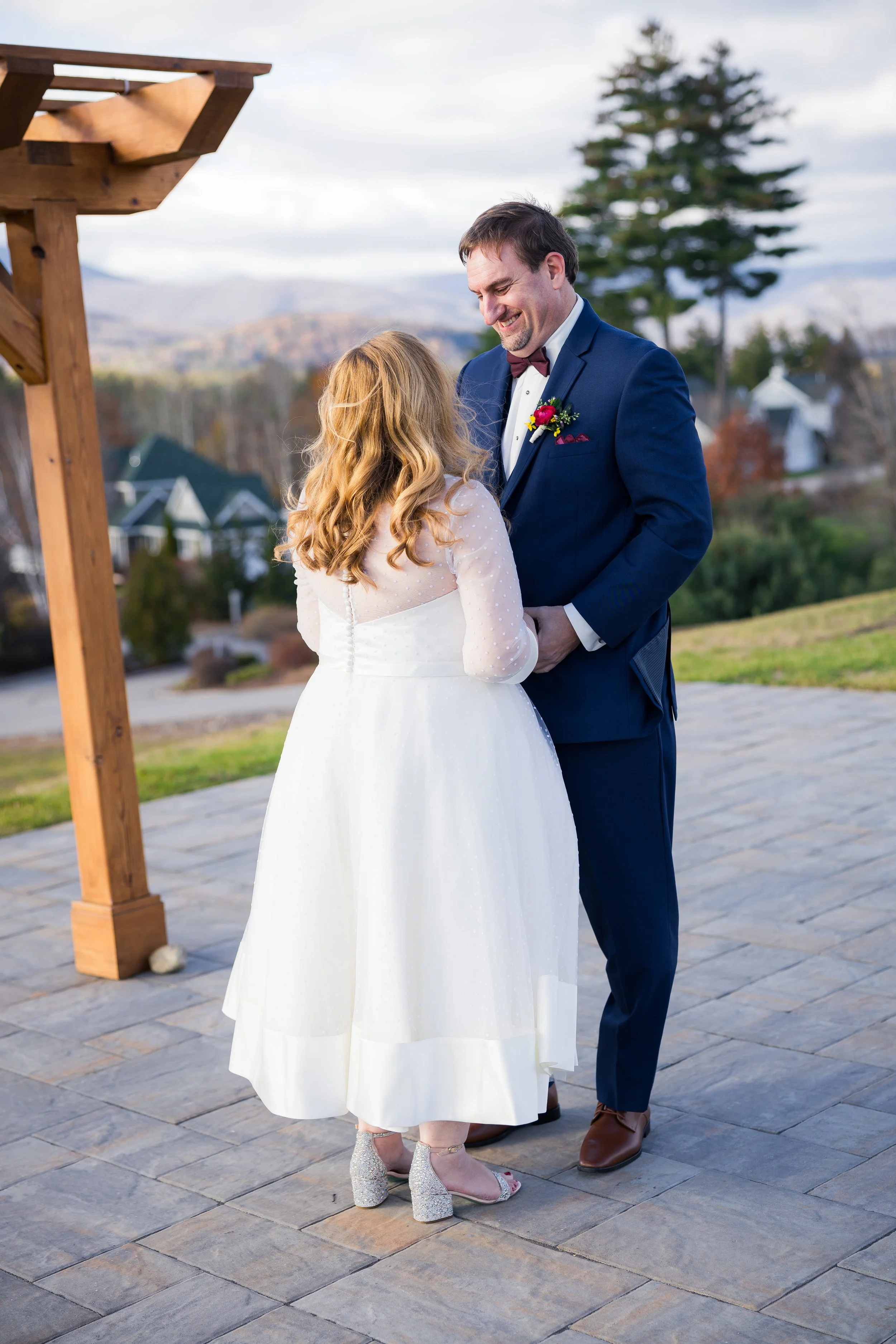 Owls-Nest-Thornton-NH-wedding-Brown-111123-HRZ-104.jpg