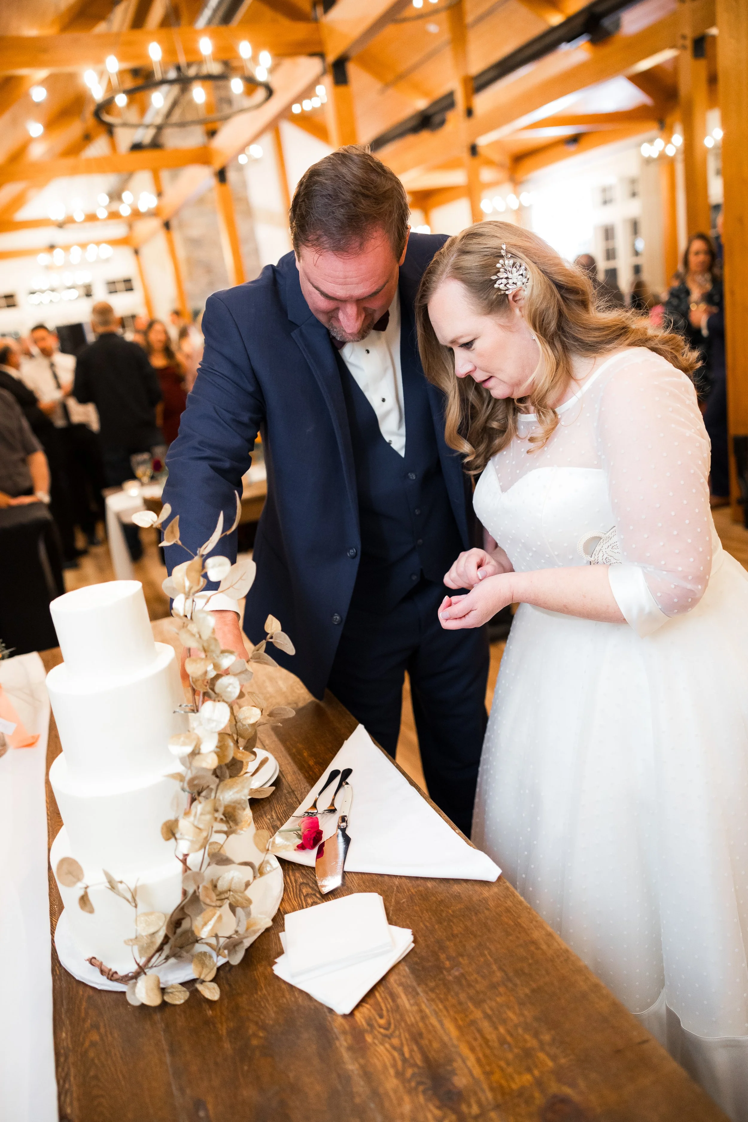 Owls-Nest-Thornton-NH-wedding-Brown-111123-HRZ-387.jpg