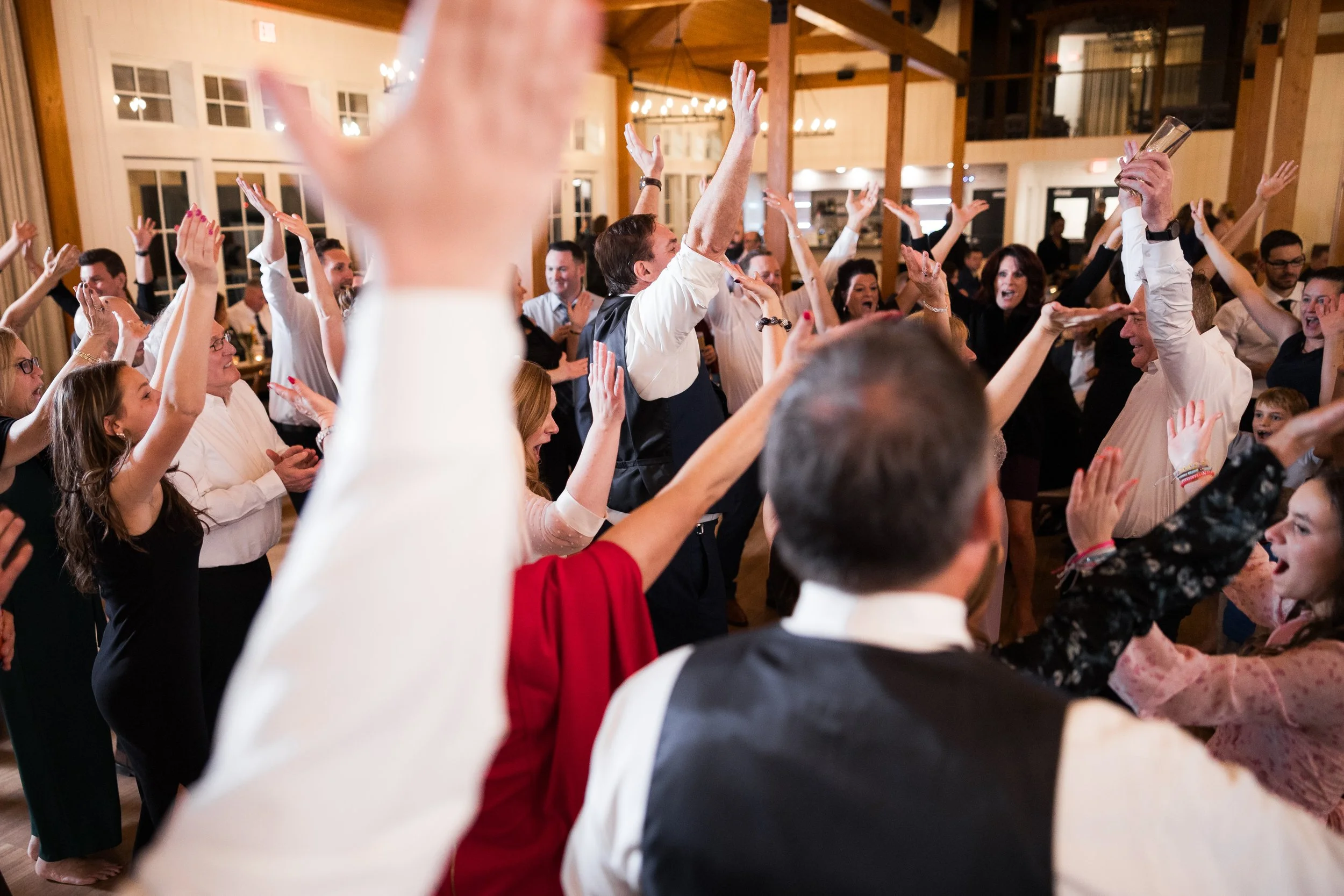 Owls-Nest-Thornton-NH-wedding-Brown-111123-HRZ-479.jpg