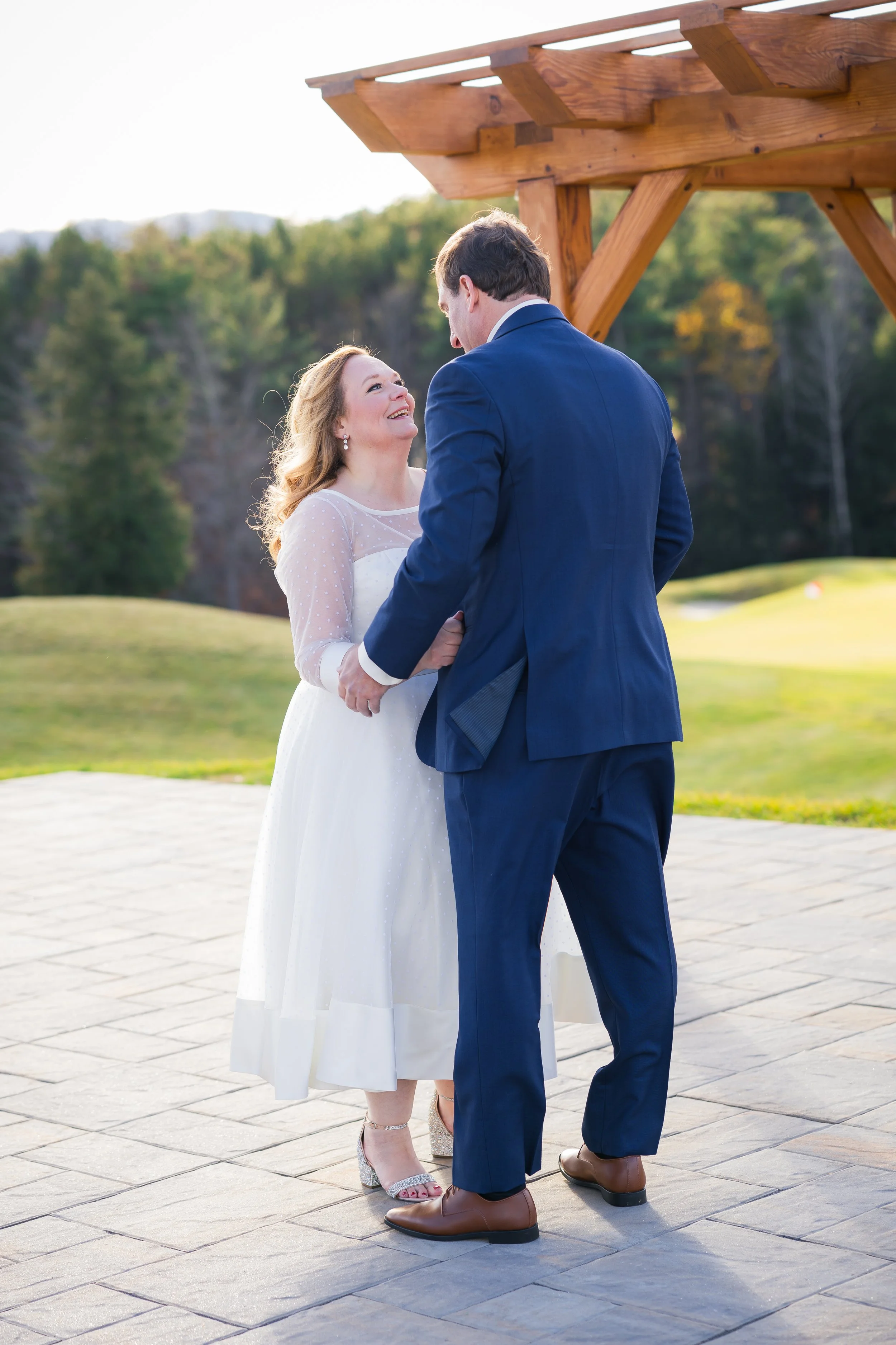Owls-Nest-Thornton-NH-wedding-Brown-111123-HRZ-98.jpg