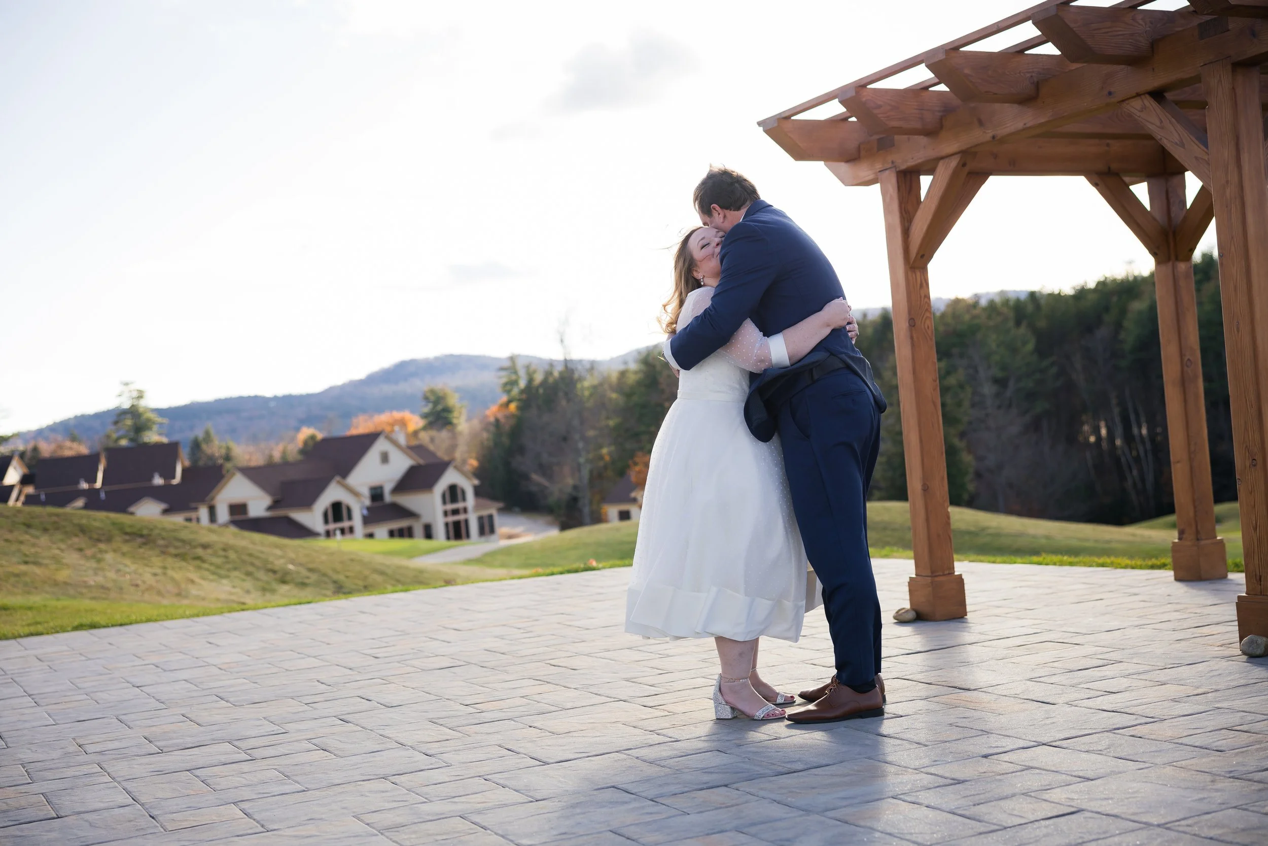 Owls-Nest-Thornton-NH-wedding-Brown-111123-HRZ-97.jpg