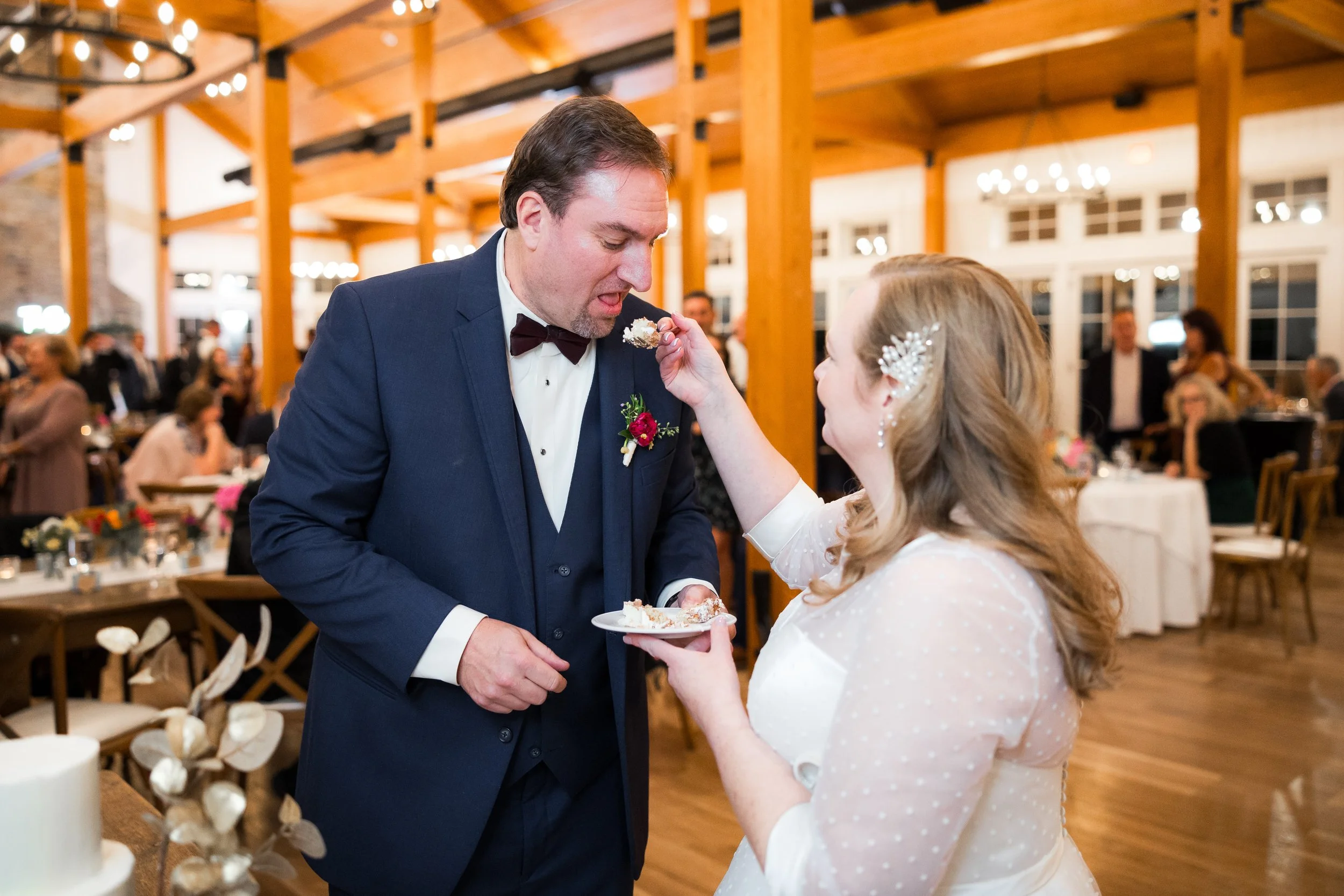 Owls-Nest-Thornton-NH-wedding-Brown-111123-HRZ-393.jpg