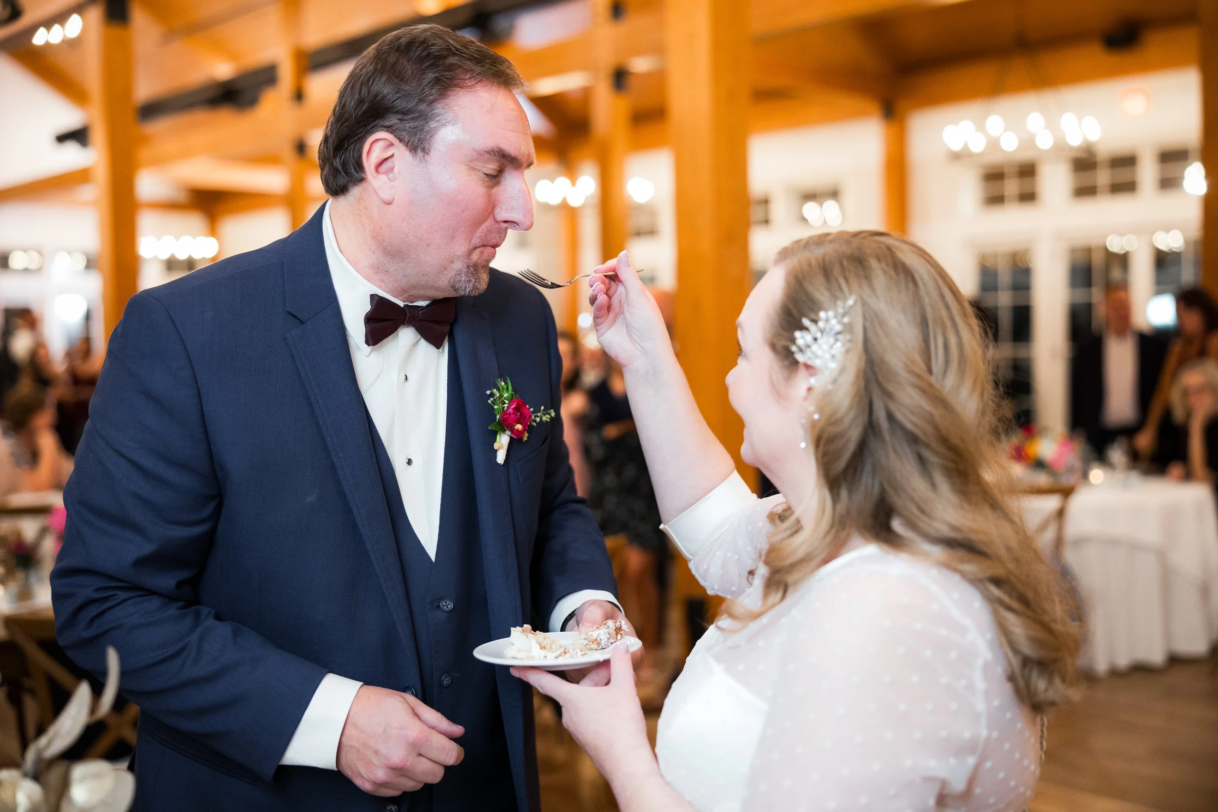 Owls-Nest-Thornton-NH-wedding-Brown-111123-HRZ-394.jpg