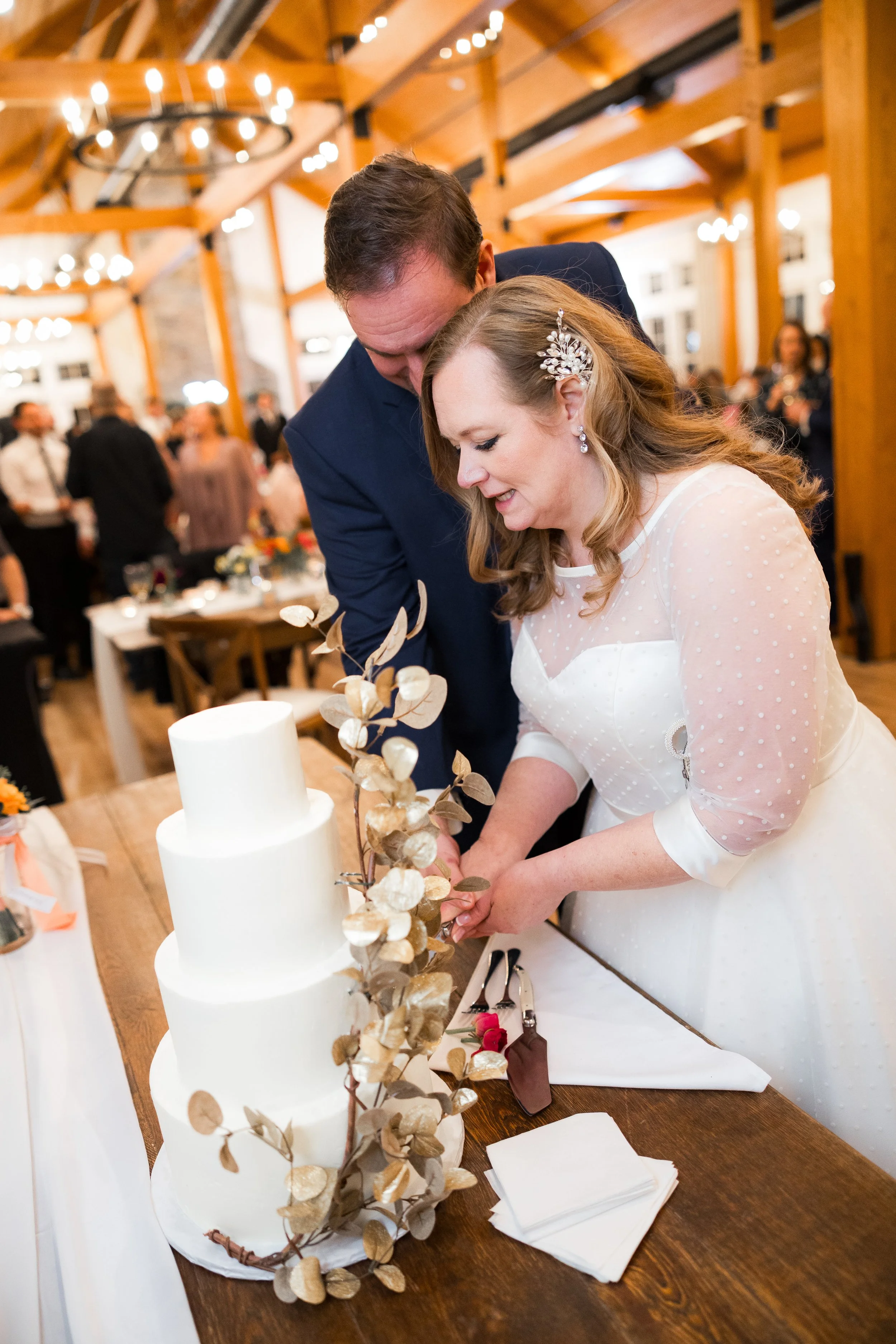 Owls-Nest-Thornton-NH-wedding-Brown-111123-HRZ-385.jpg